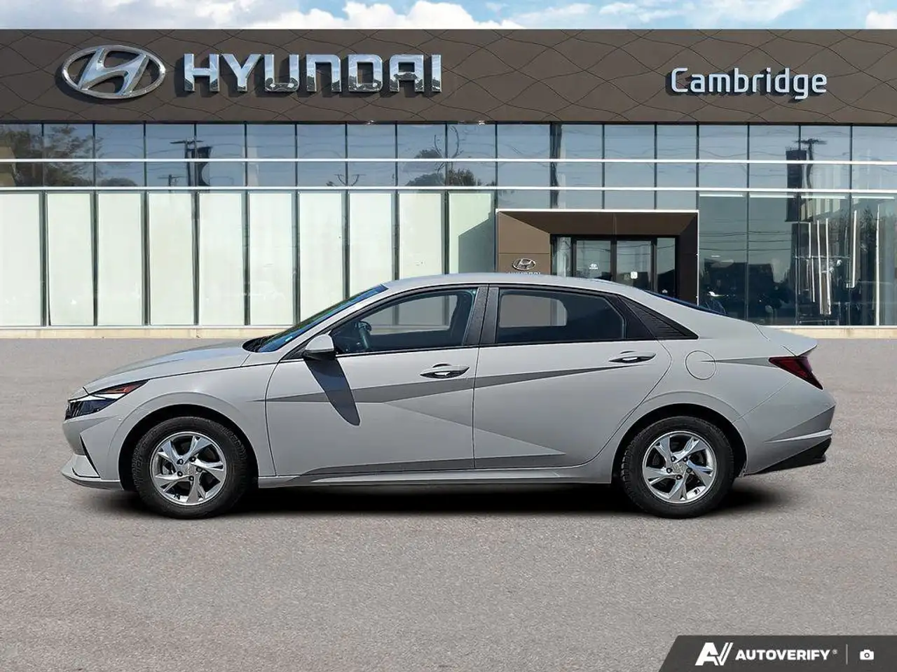 Hyundai ELANTRA снимка Hyundai ELANTRA