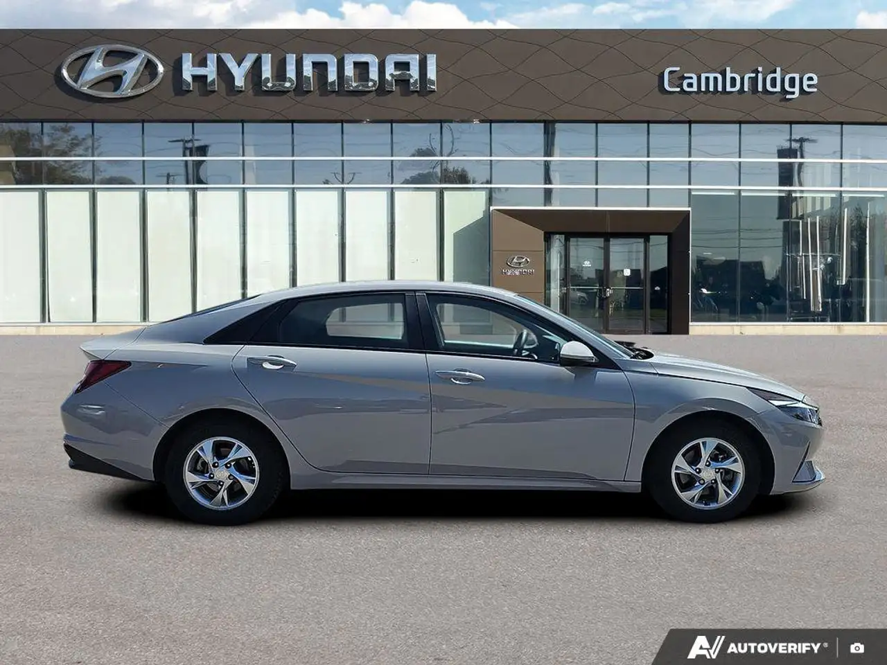 Hyundai ELANTRA снимка Hyundai ELANTRA
