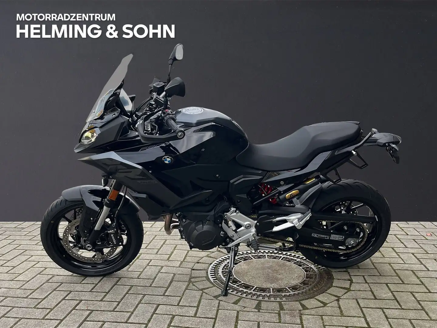 BMW F 900 XR Fekete - 2