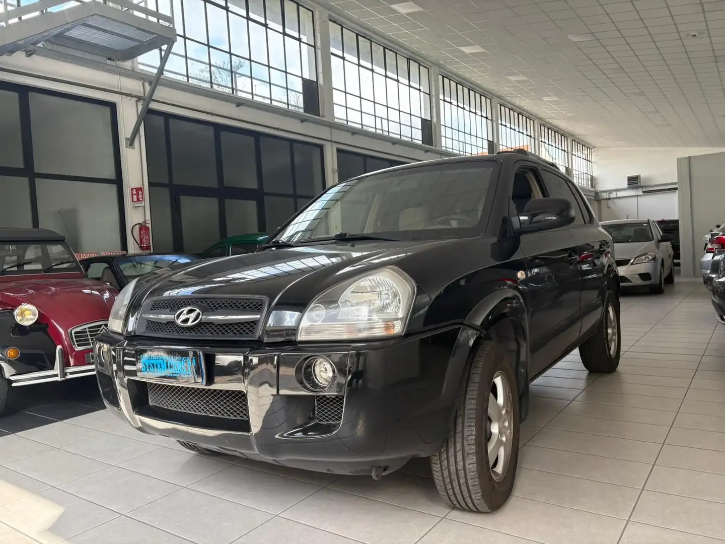 Hyundai TUCSON TUCSON 2.0 CRDi TD ACTIVE - AUTO PER COMMERCIANTI Negro - 1