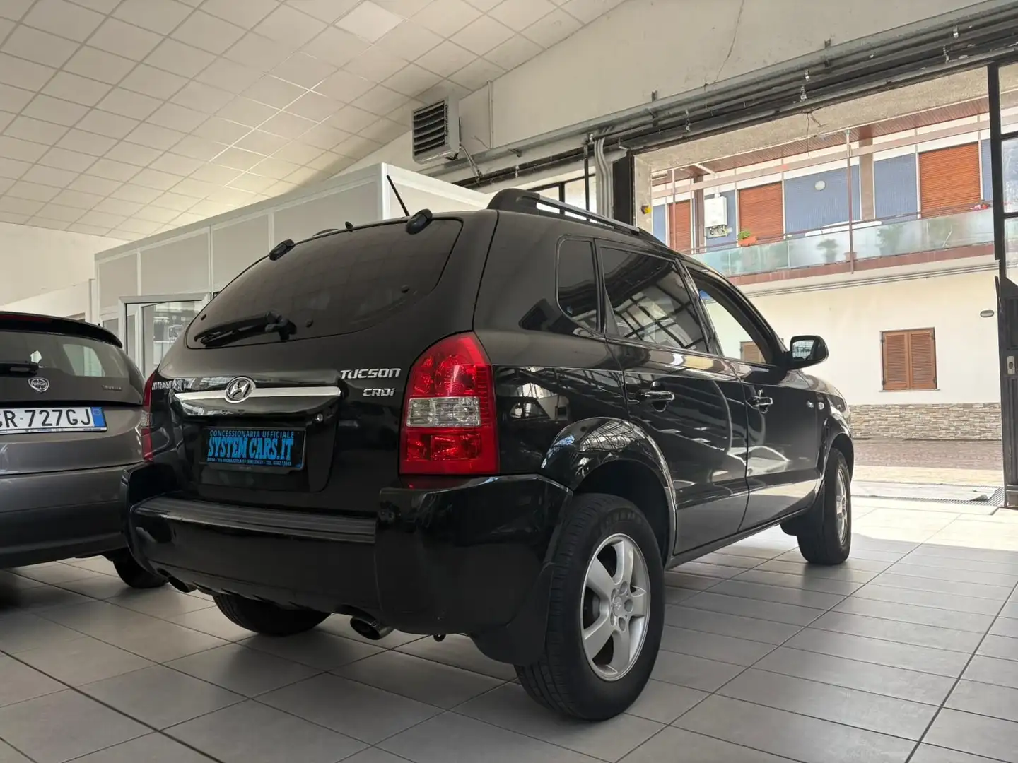 Hyundai TUCSON TUCSON 2.0 CRDi TD ACTIVE - AUTO PER COMMERCIANTI Negro - 2