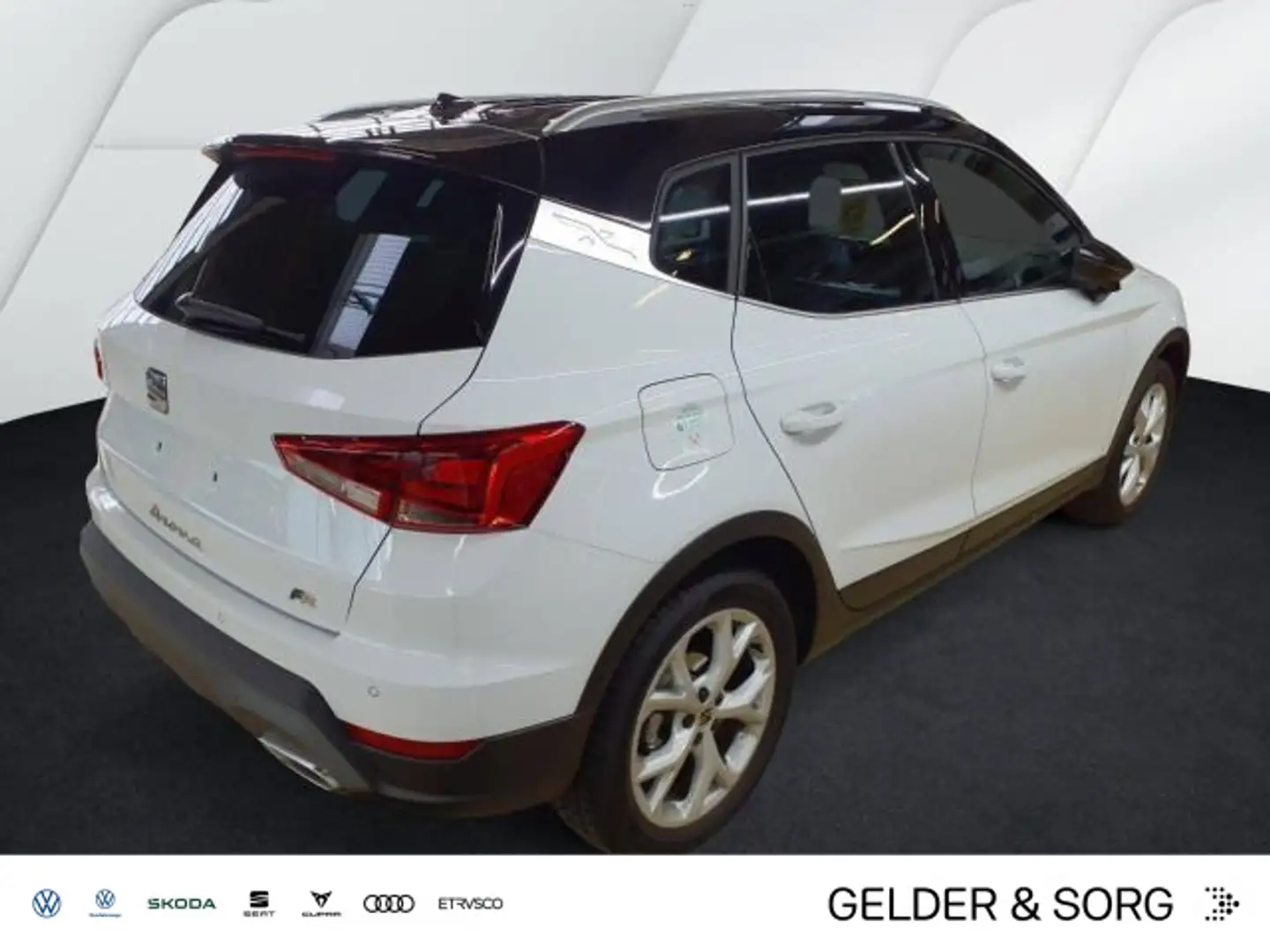 SEAT Arona FR 1.5 TSI ACC*AHK*RFK*CarPlay*Navi*LED* Weiß - 1
