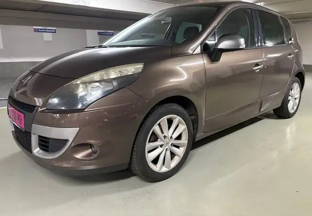 2011 Renault Scenic for sale