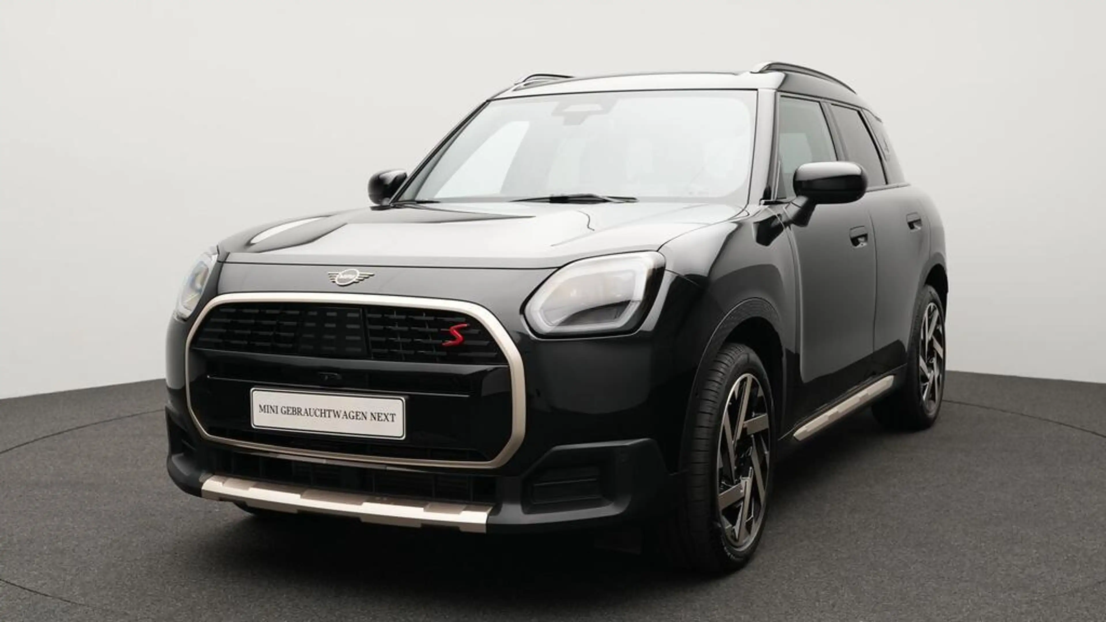 MINI Countryman S All4 Favoured Trim