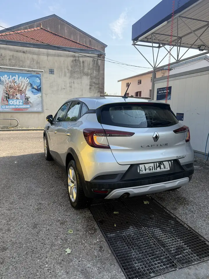 Renault Captur — photo 2