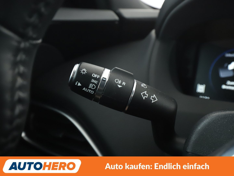 Jaguar XE 20t R-Sport Aut.*NAVI*TEMPO*PDC*SHZ*ALU*KLIMA* — photo 27