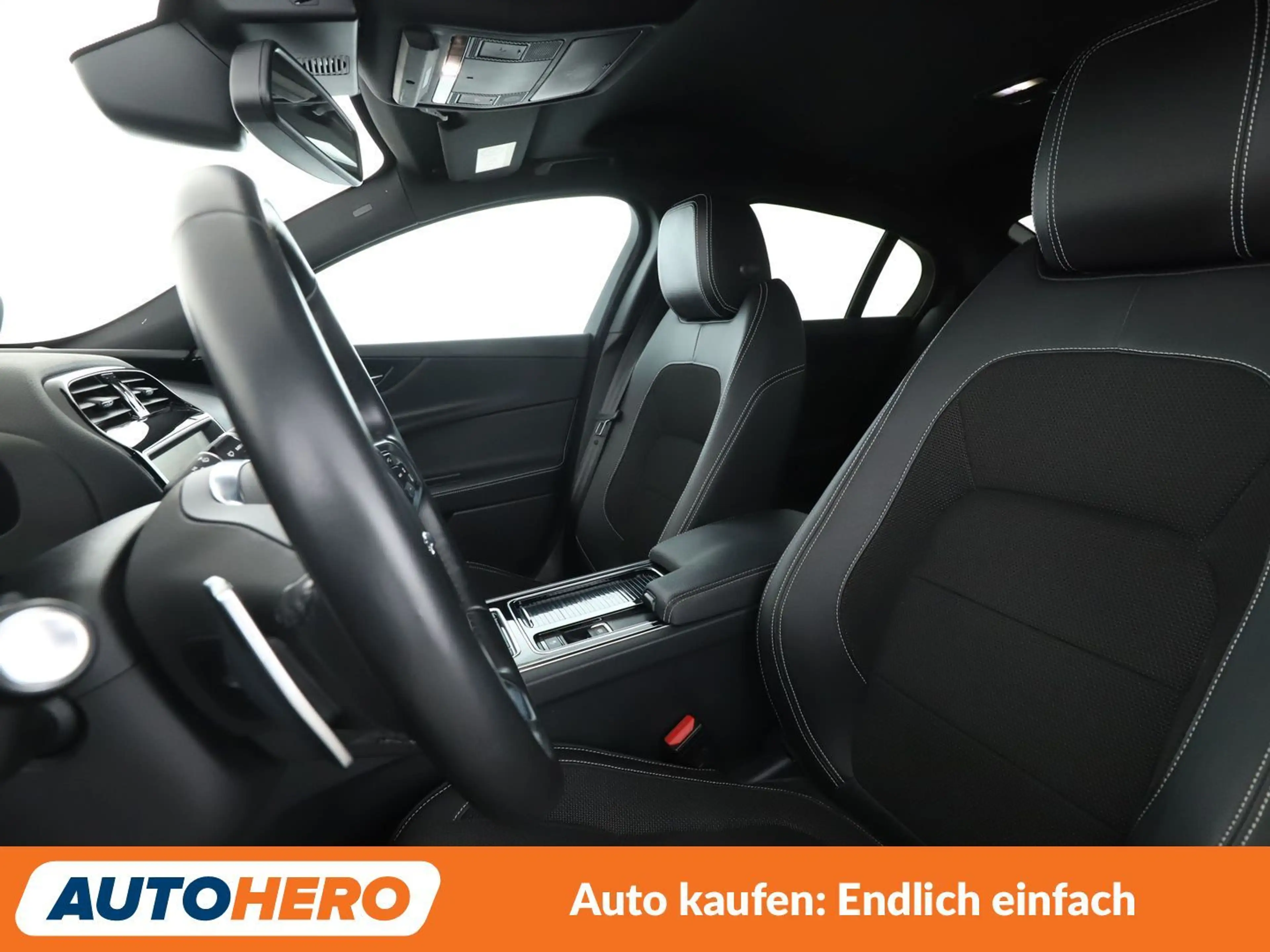 Jaguar XE 20t R-Sport Aut.*NAVI*TEMPO*PDC*SHZ*ALU*KLIMA* — photo 10