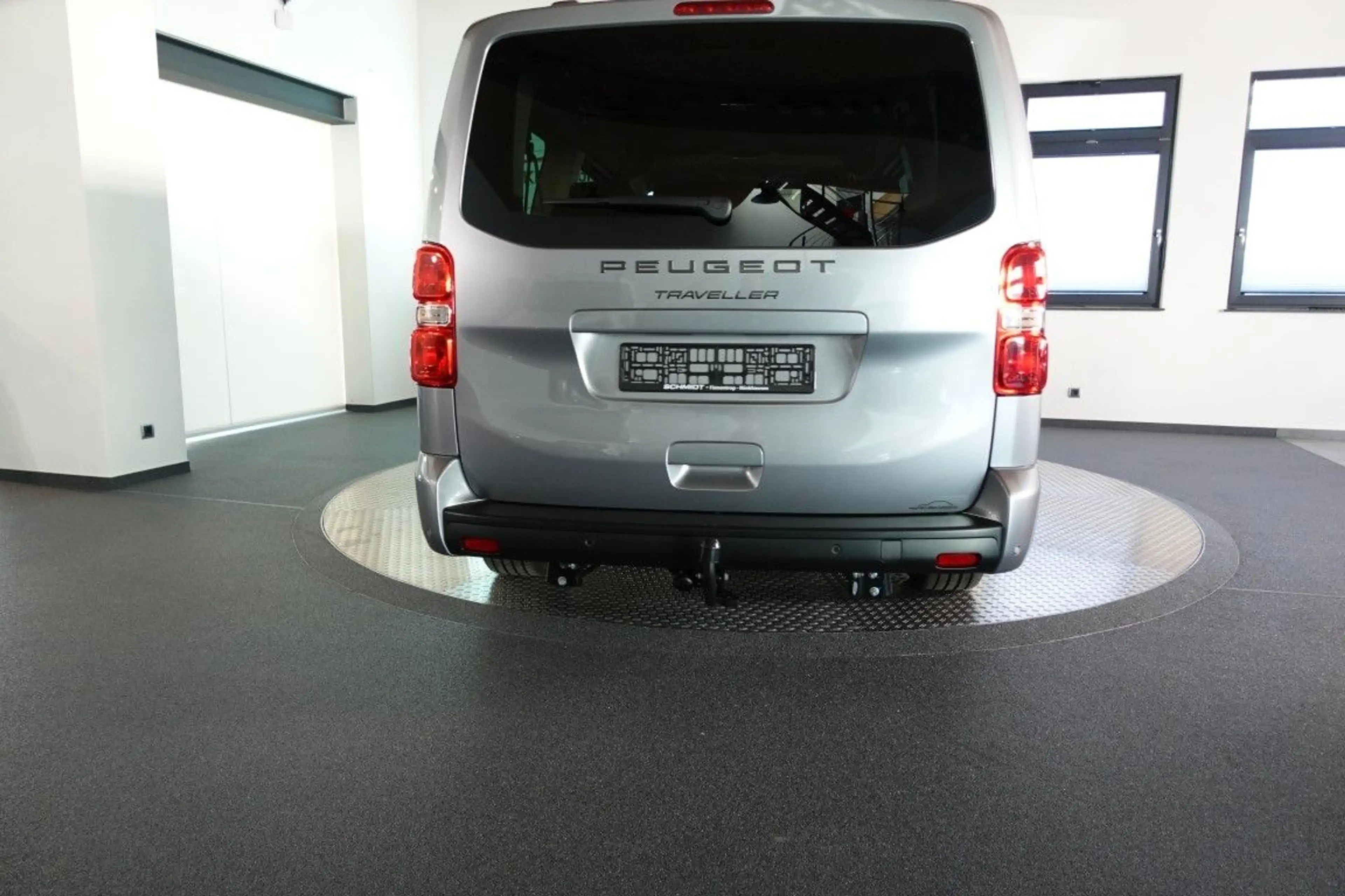 Peugeot Traveller Diesel 180 EAT8 Active L3 *AHK*SH* — photo 7
