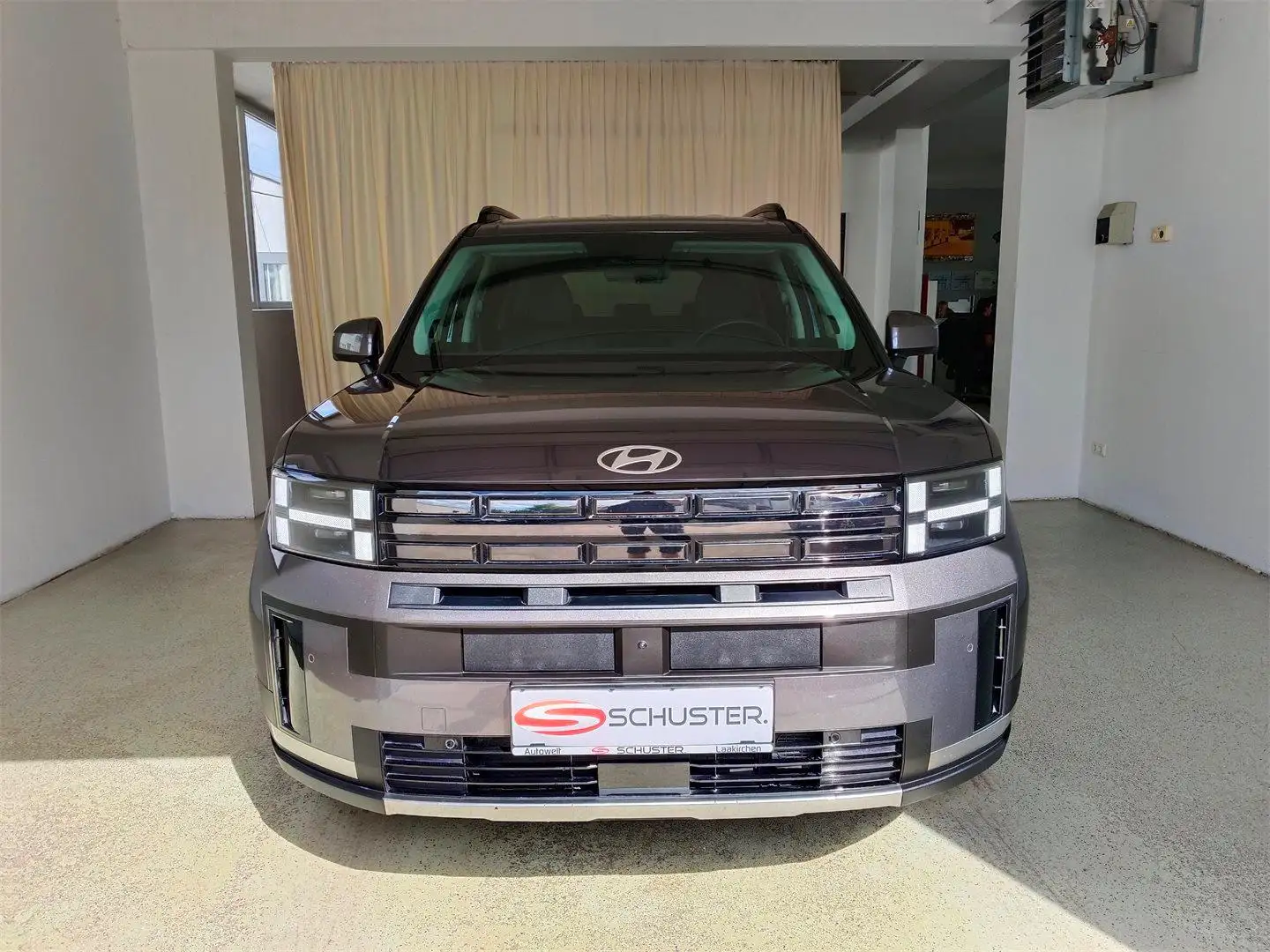 Hyundai SANTA FE Santa Fe 1,6 T-GDI Plug-In 4WD Prestige Line Grau - 2