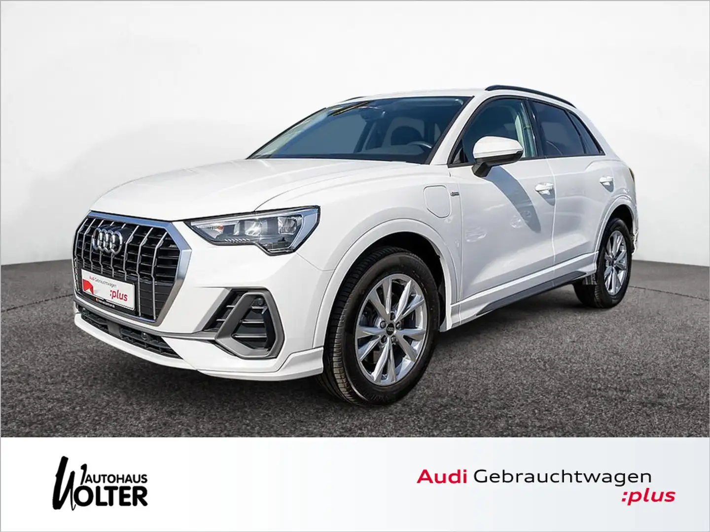 Audi Q3 45 TFSIe S line LED NAVI TEMP SHZ VIRTUAL Weiß - 1