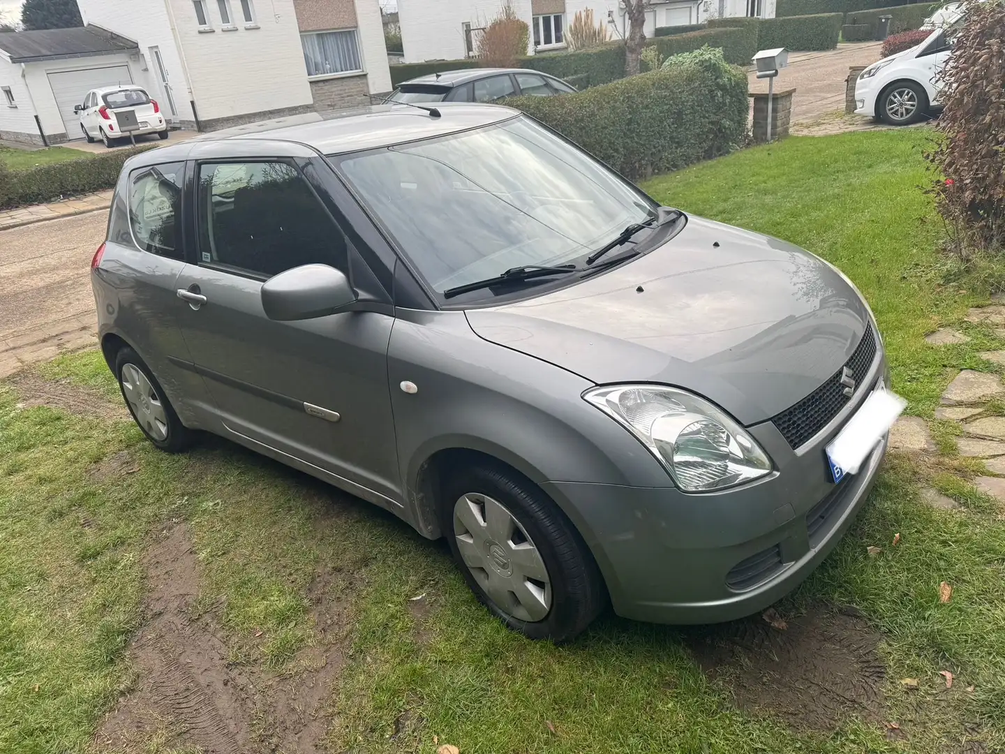 Suzuki Swift 1.3i 16v GLX - 1