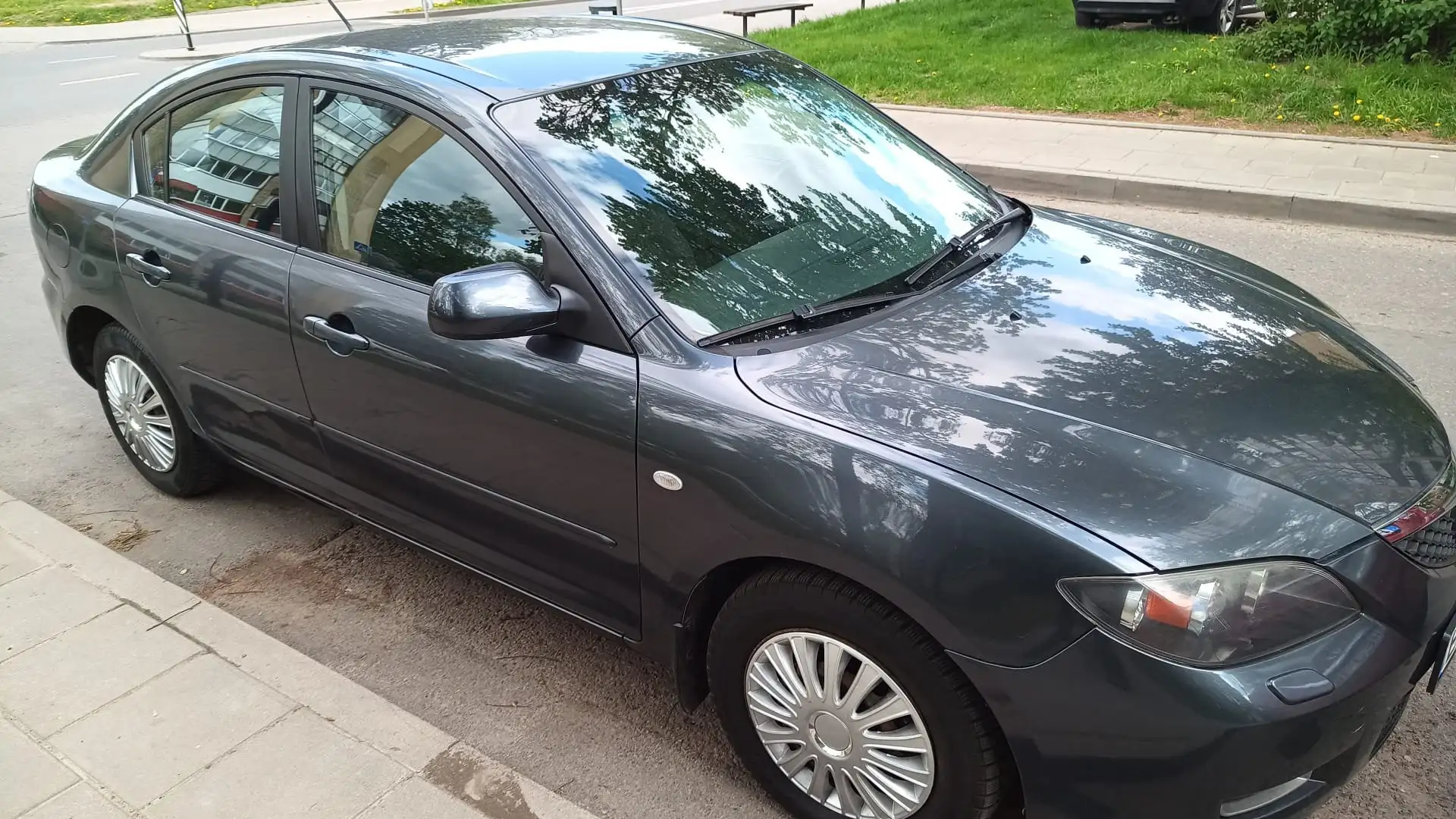Mazda 3 1.6 Aut. Active Plus Grijs - 1