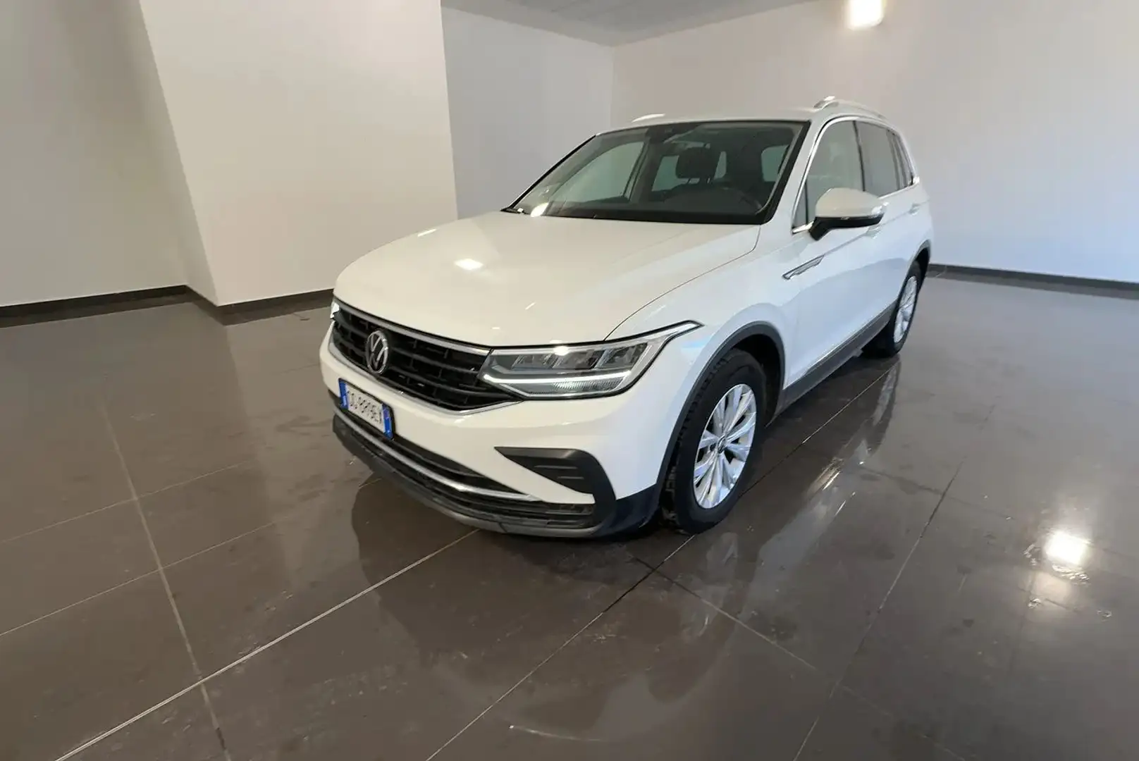 Volkswagen Tiguan Tiguan 1.5 tsi Life 150cv dsg Weiß - 1