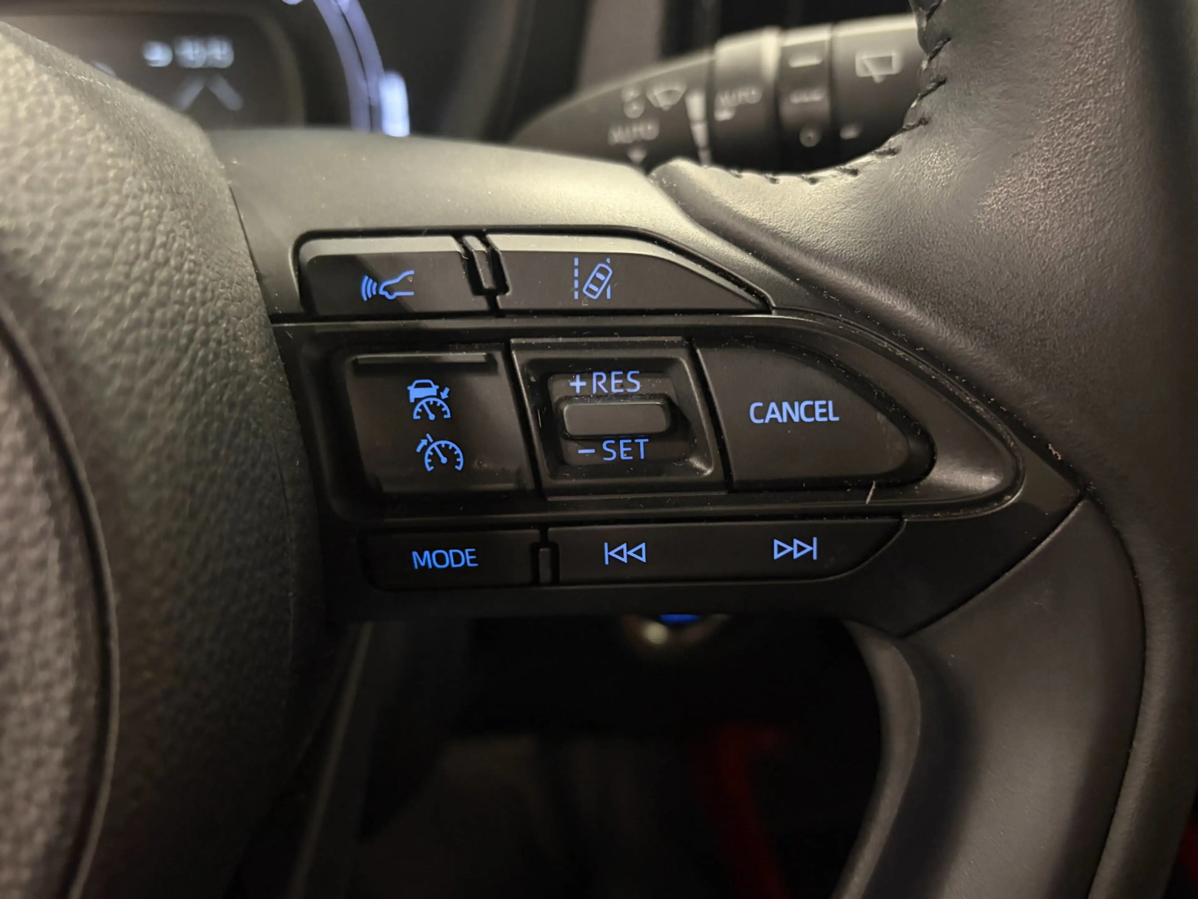 Toyota Aygo X 1.0 VVT-i MT Pulse Clima / Camera / Keyless / Stoe — photo 18