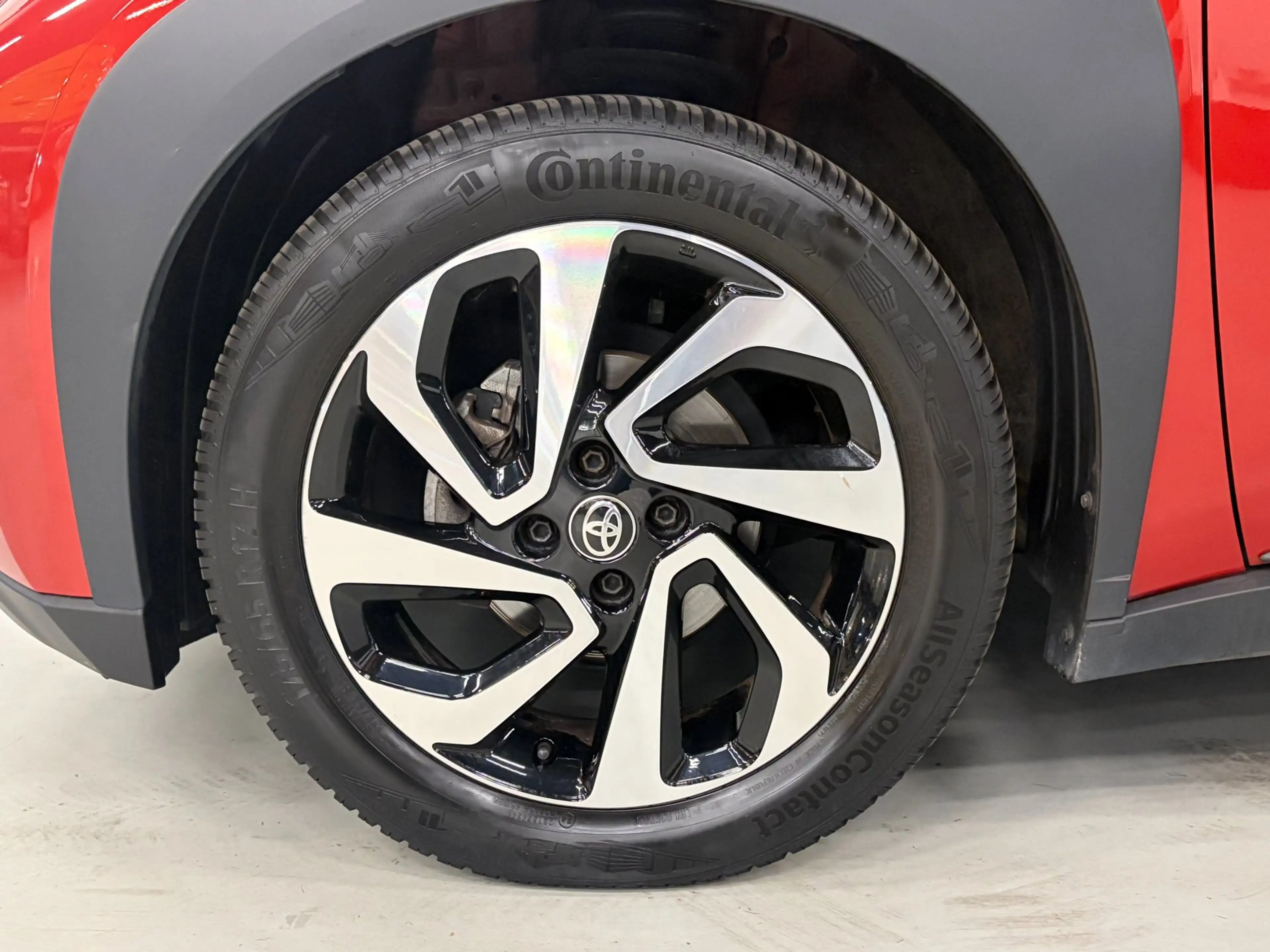 Toyota Aygo X 1.0 VVT-i MT Pulse Clima / Camera / Keyless / Stoe — photo 22