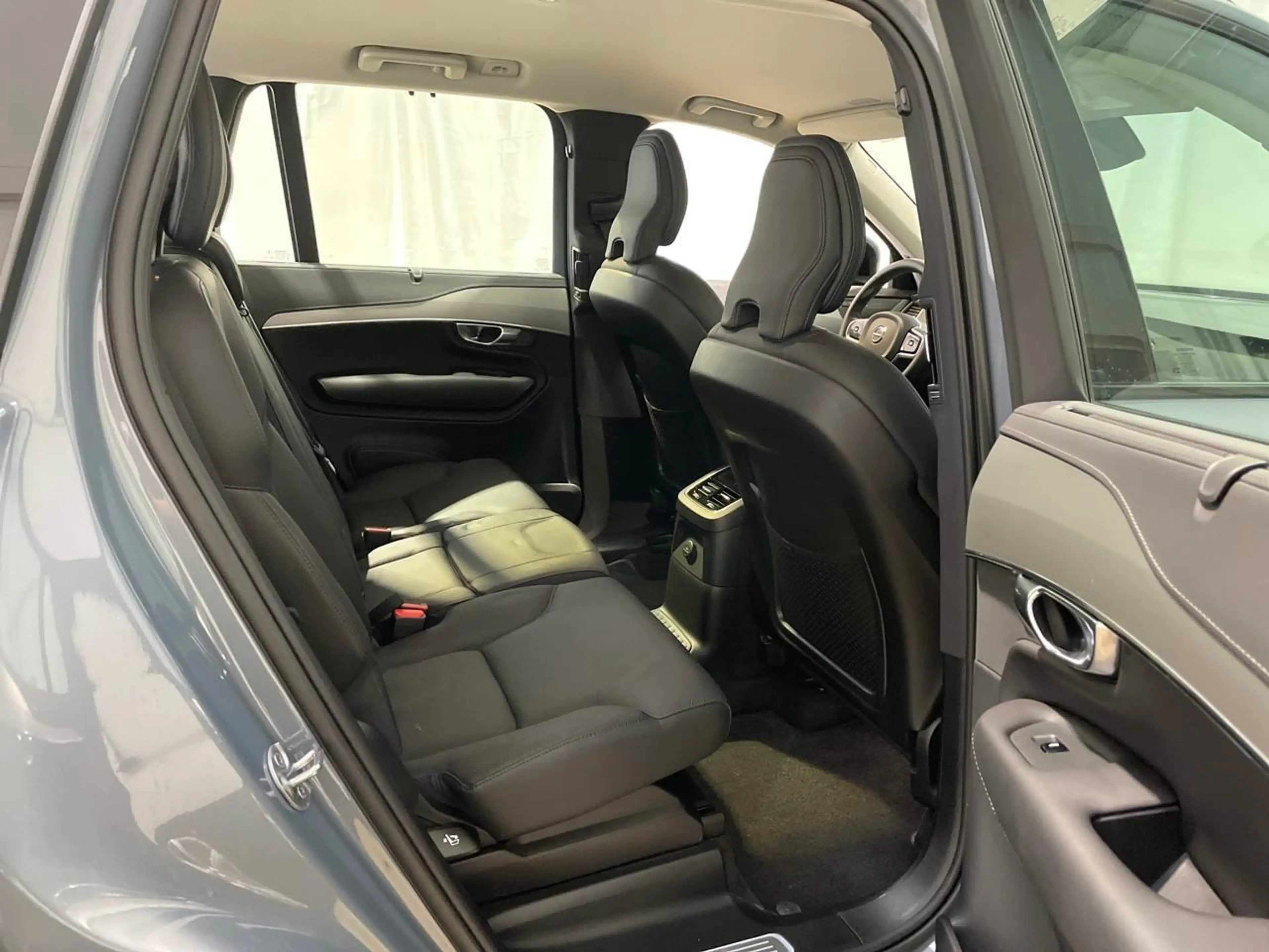 Volvo XC90 XC 90 T8 AWD Plus Dark Plug-In 360° — photo 11