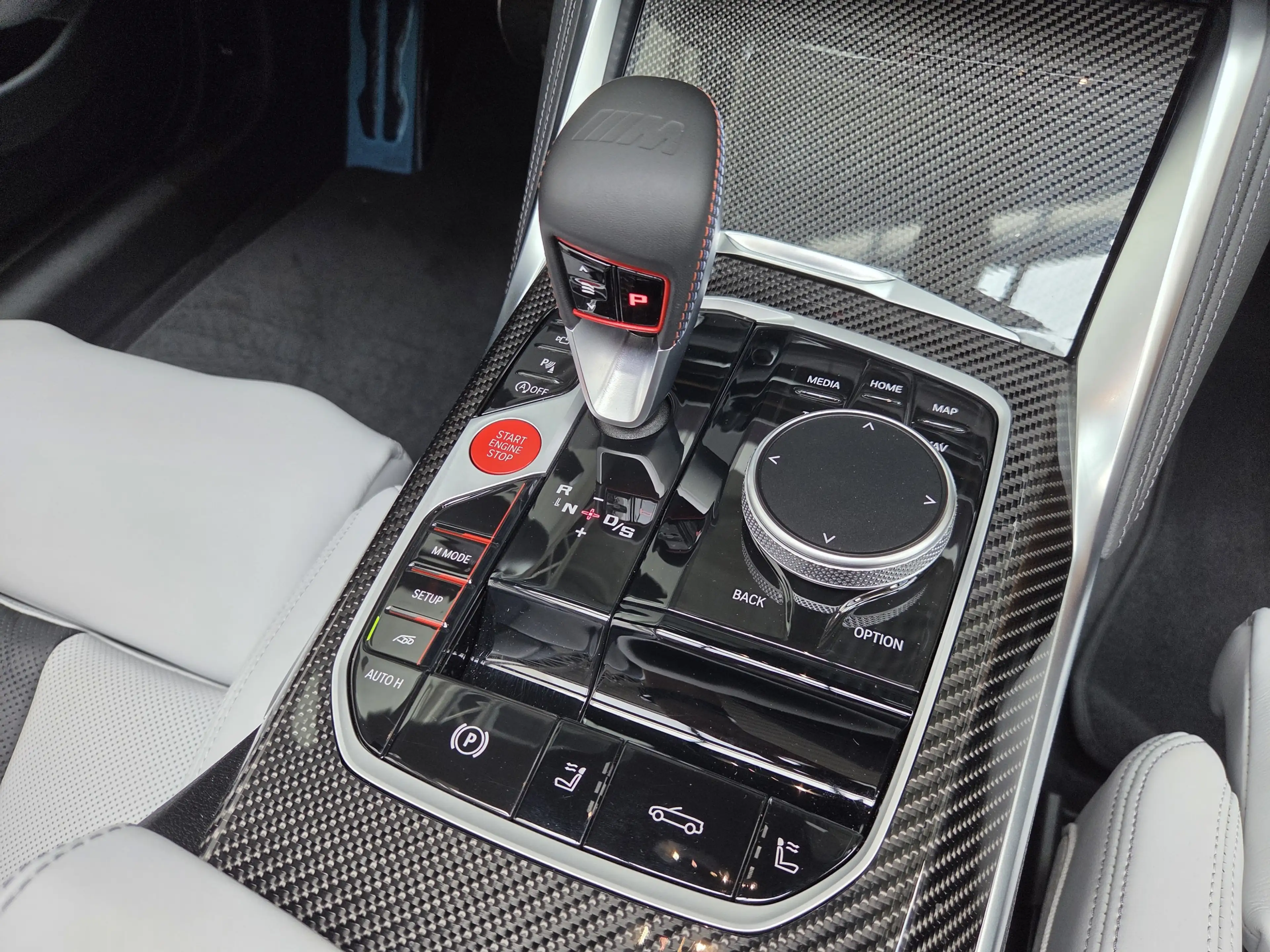 BMW M4 xDrive Comp. Cabrio Sitzlüft ACC 360° Carbon — photo 31