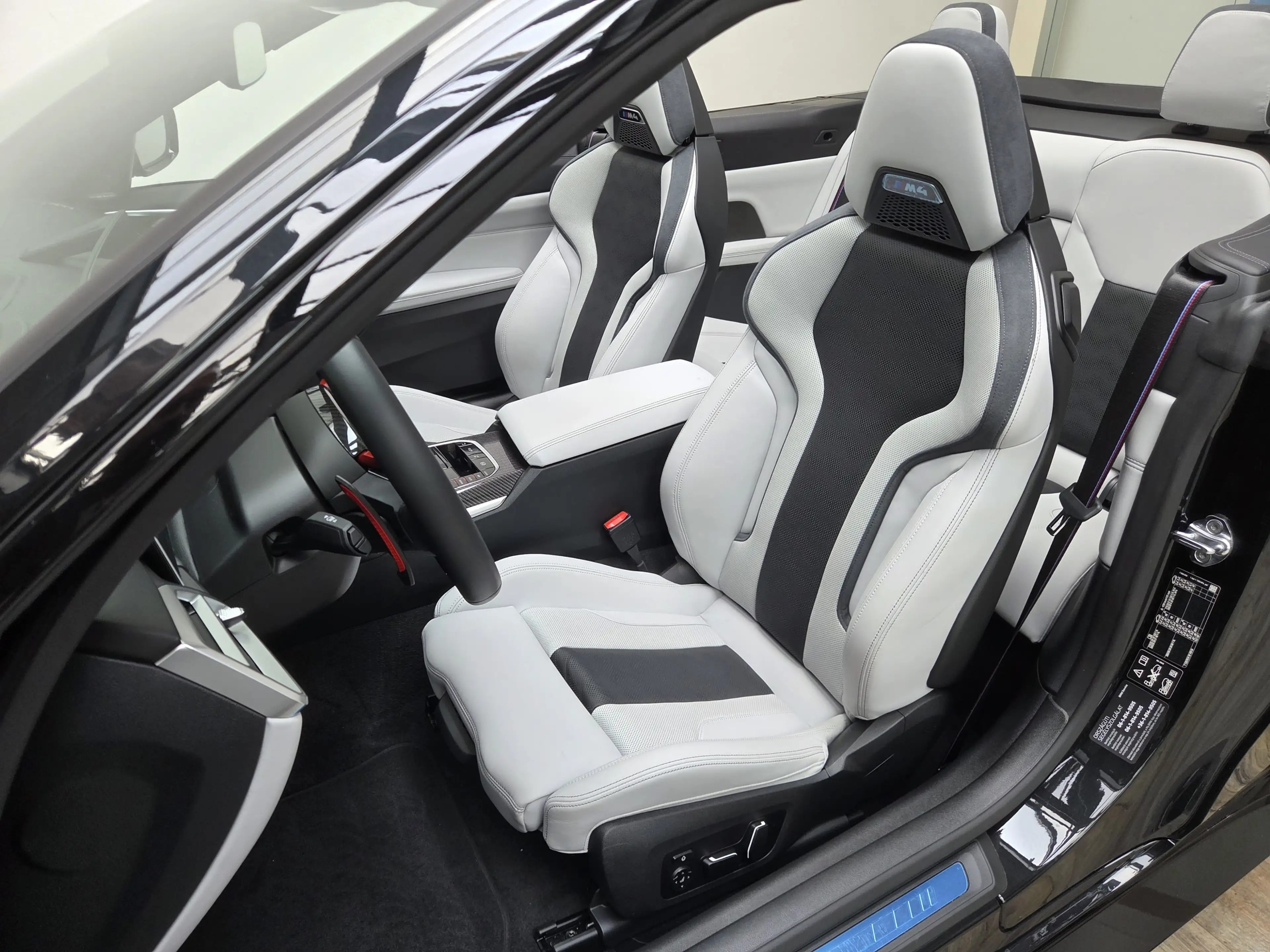 BMW M4 xDrive Comp. Cabrio Sitzlüft ACC 360° Carbon — photo 22