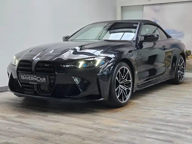 BMW M4 view 7