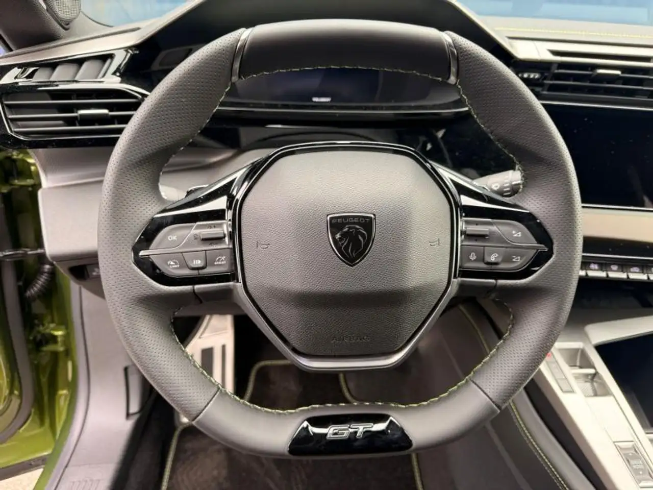 Peugeot 408 2026 — фото 15