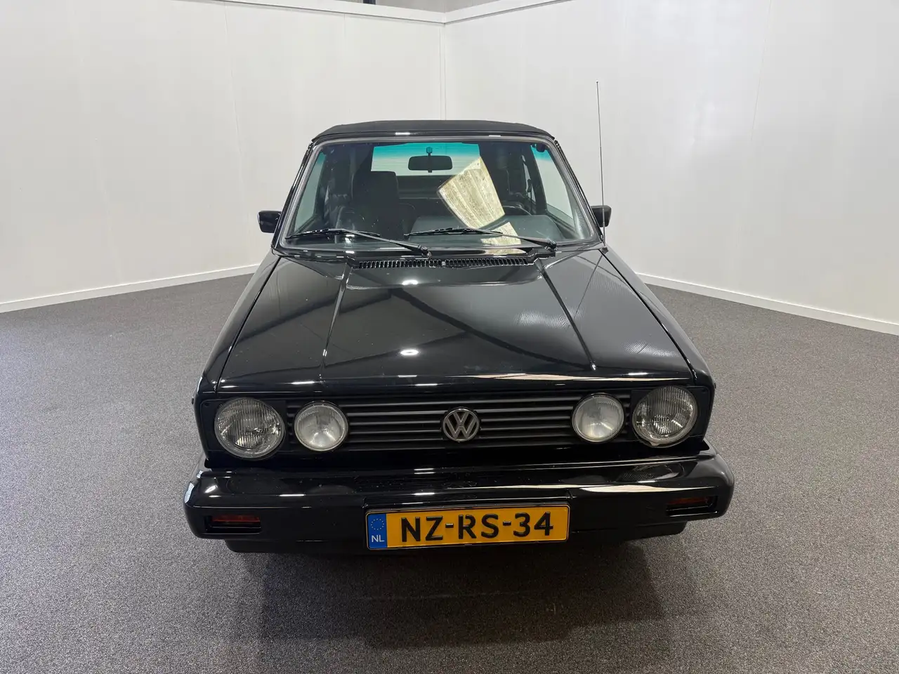 Volkswagen Golf Cabriolet 1.8, foto 2