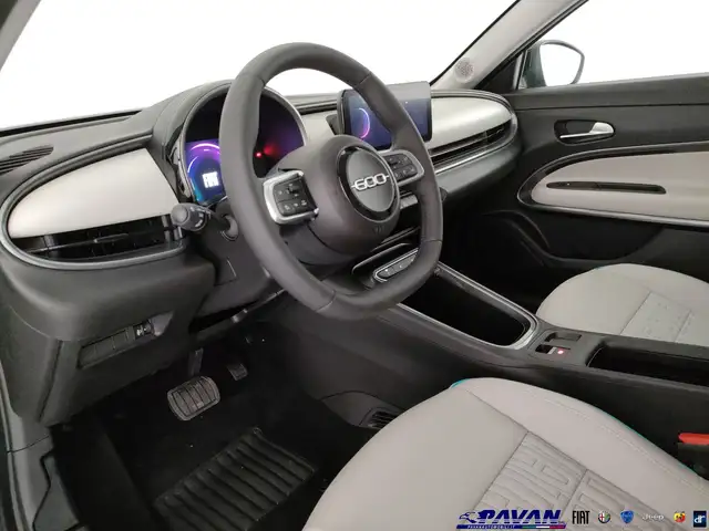Fiat 600 view 8