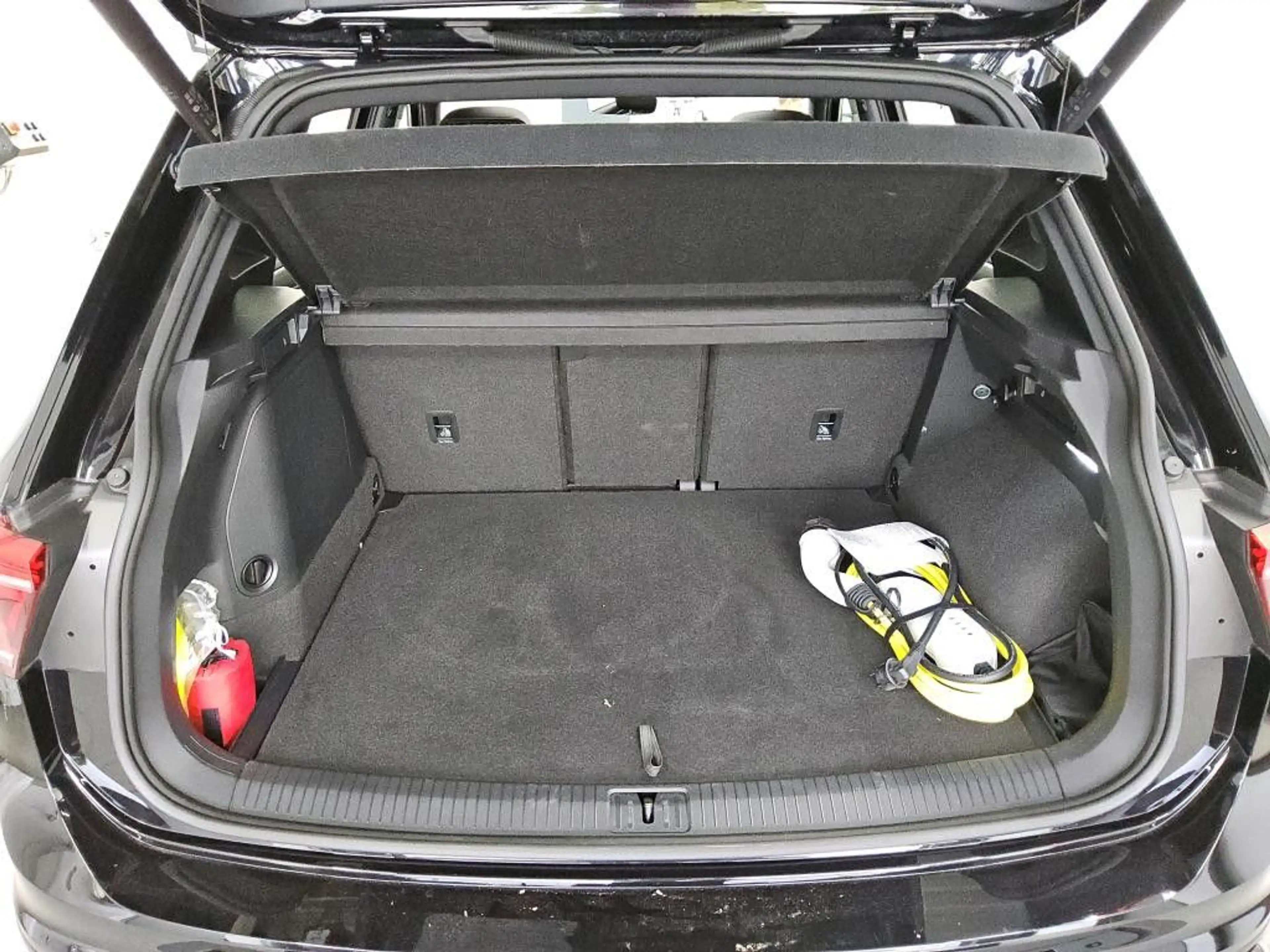 Volkswagen Tiguan R-Line eHybrid Black Style Pano Leder — photo 11