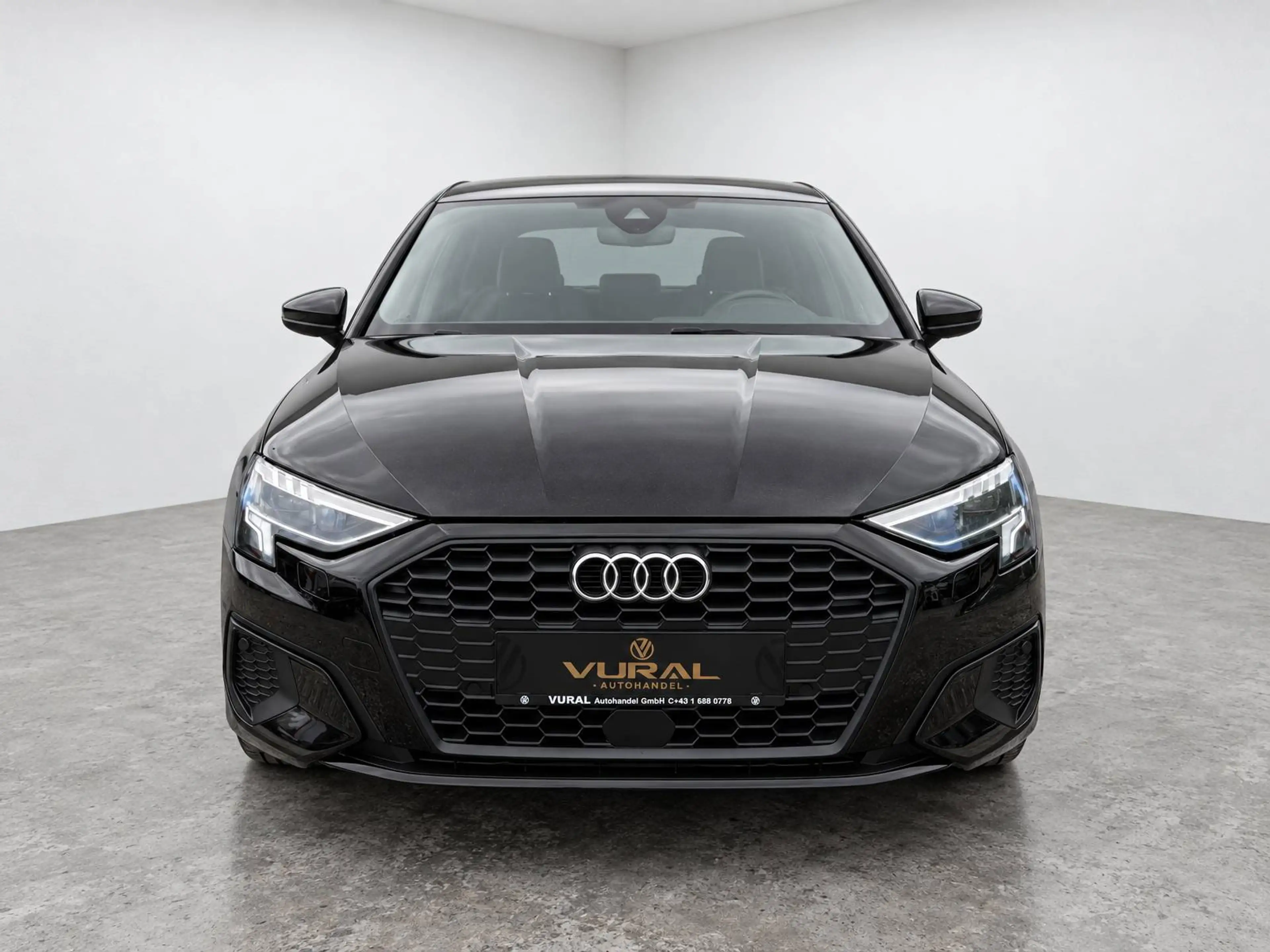 Audi A3 35 TDI S-tronic | Matrix LED | NAVI | ACC | 1.Besitzer | — photo 4
