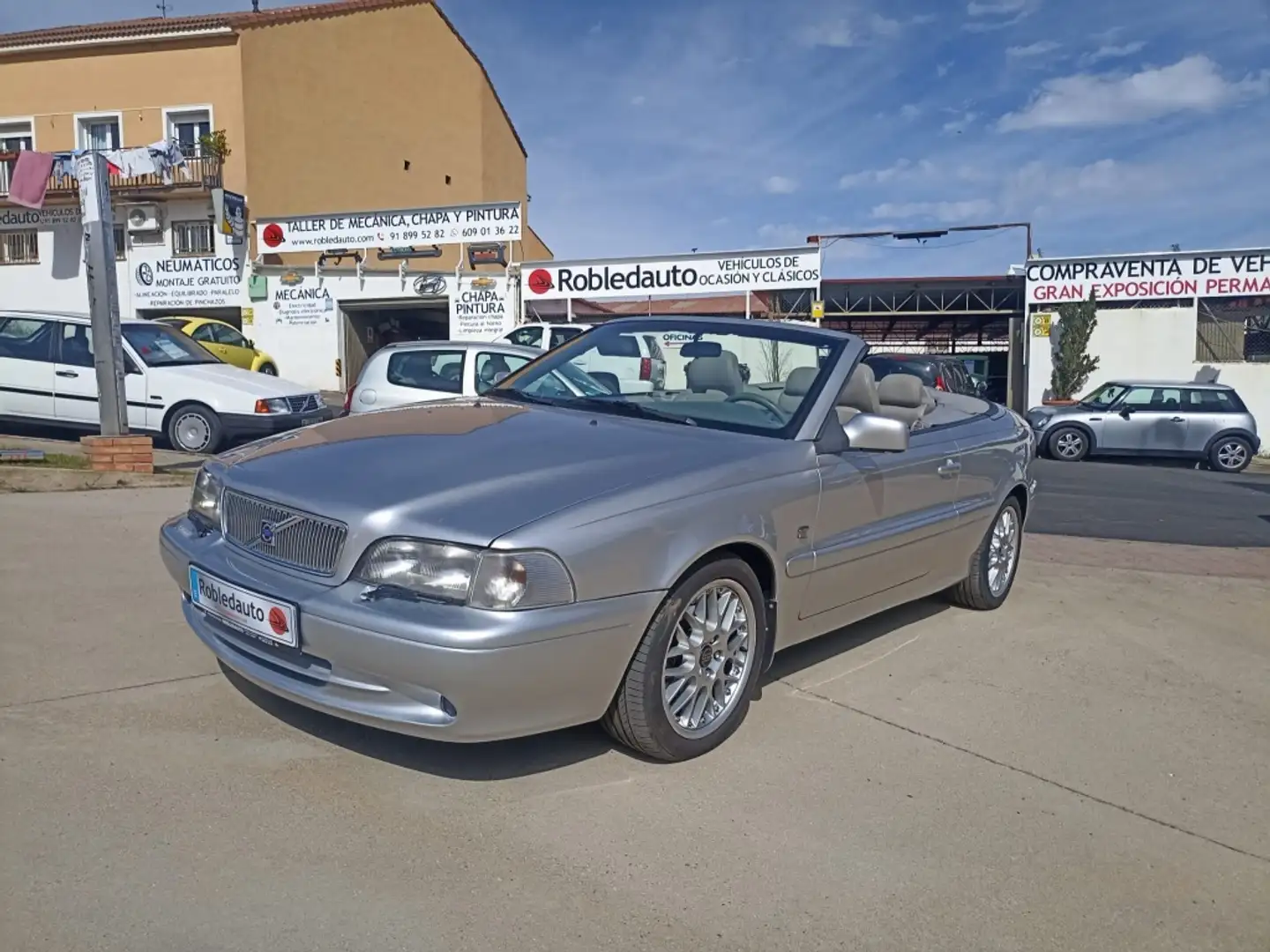 Volvo C70 Cabrio 2.3 Aut. Grigio - 1