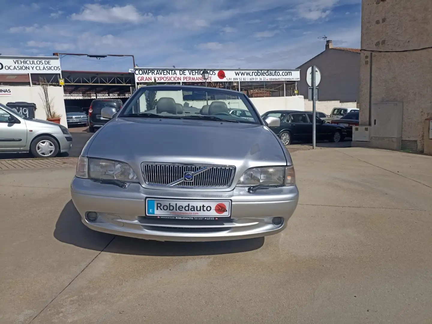 Volvo C70 Cabrio 2.3 Aut. Grigio - 2