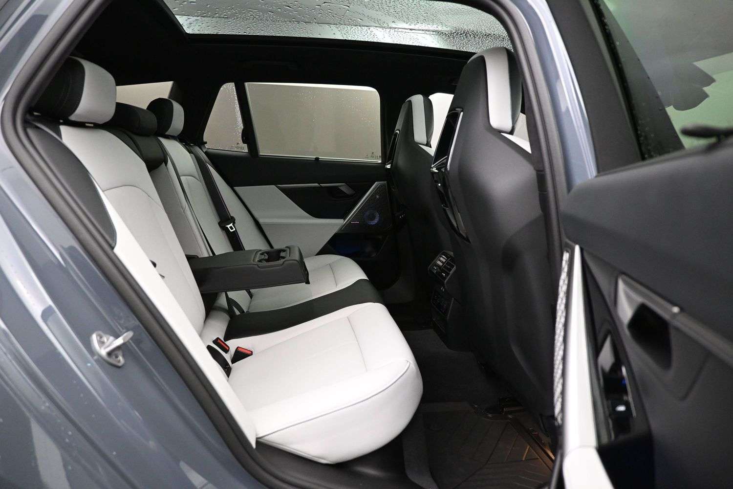 2025 BMW M5 TOURING ADVANCED DRIVER ASSISTANCE, PANORAMIC ROOF thumb 36