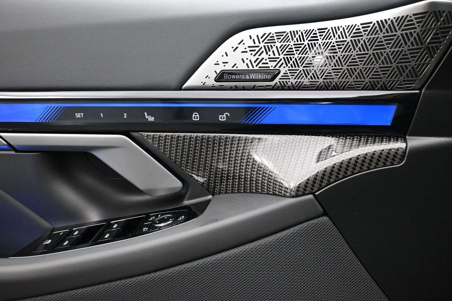 2025 BMW M5 TOURING ADVANCED DRIVER ASSISTANCE, PANORAMIC ROOF thumb 18