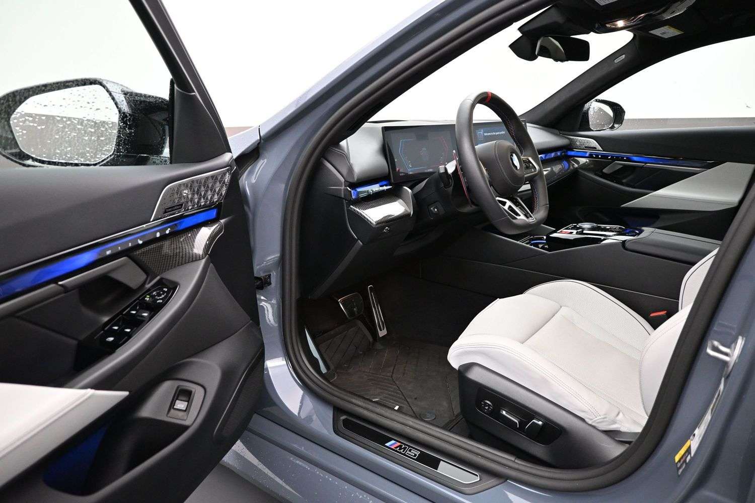 2025 BMW M5 TOURING ADVANCED DRIVER ASSISTANCE, PANORAMIC ROOF thumb 23
