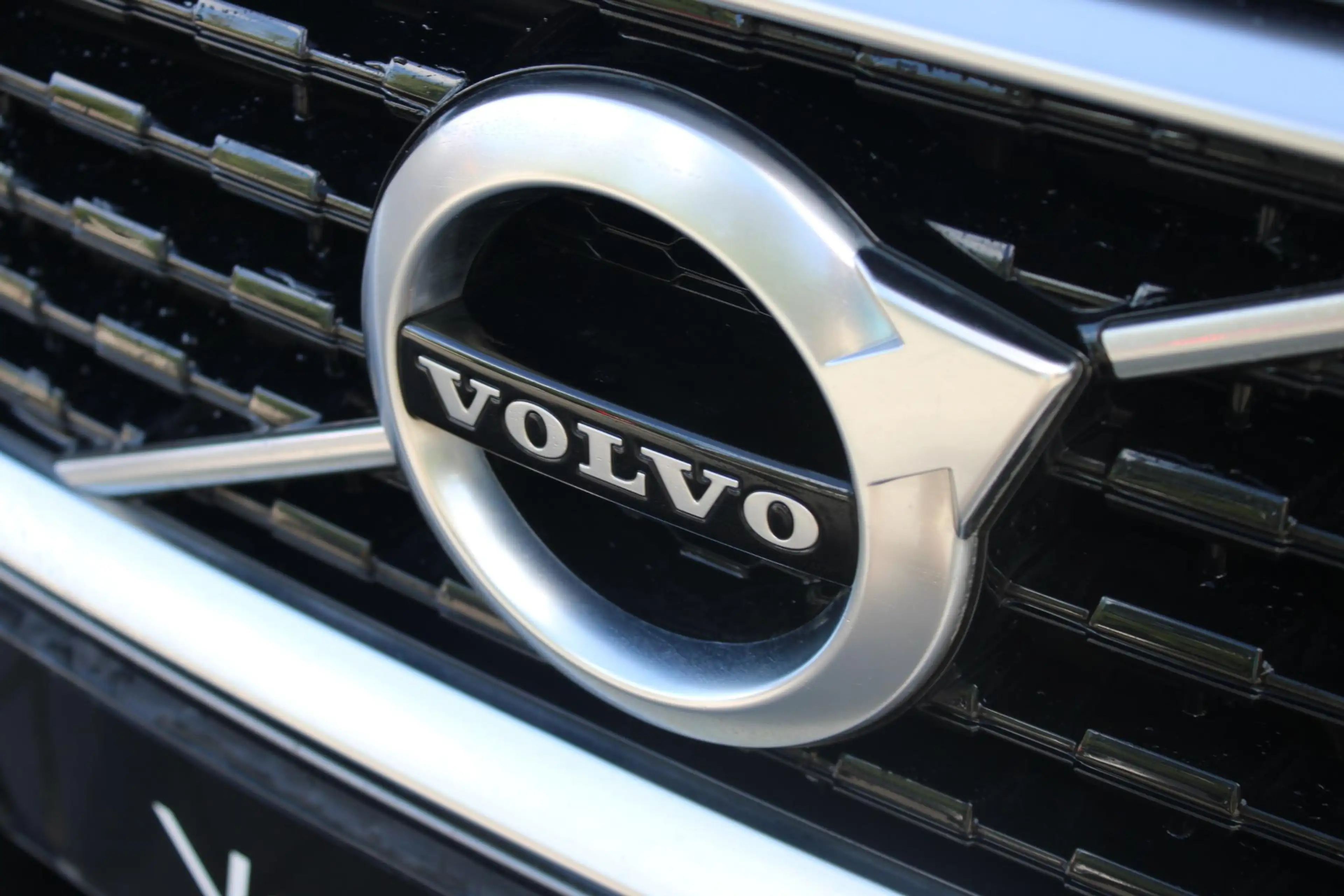 Volvo S60 T5 Intro Edition | Adaptive Cruise Control | BLIS — photo 11