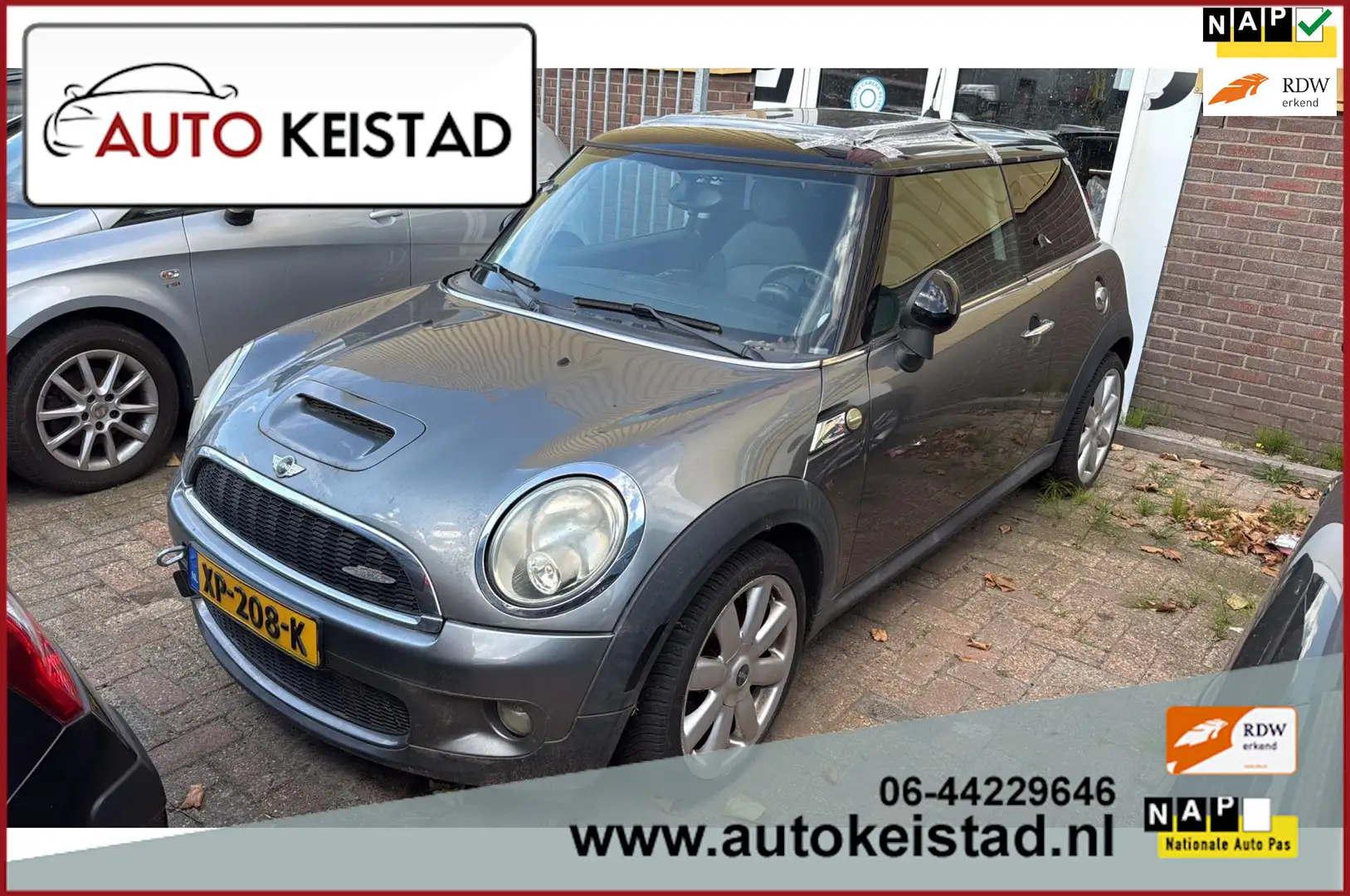 MINI John Cooper Works Mini 1.6 JCW 211PK AUTOMAAT PANORAMA/LEDER! ELEKTR Grijs - 1