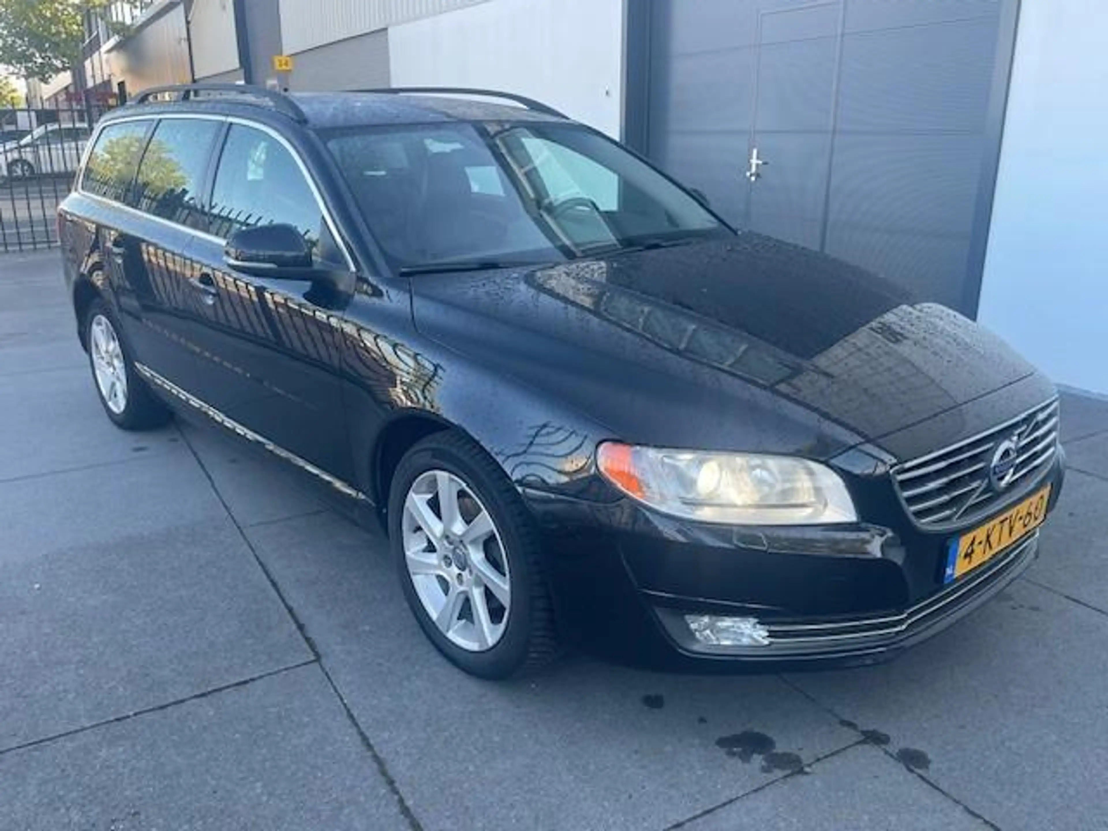 Volvo V70 1.6 T4 Nordic+ Only EXPORT / Of alleen B2B