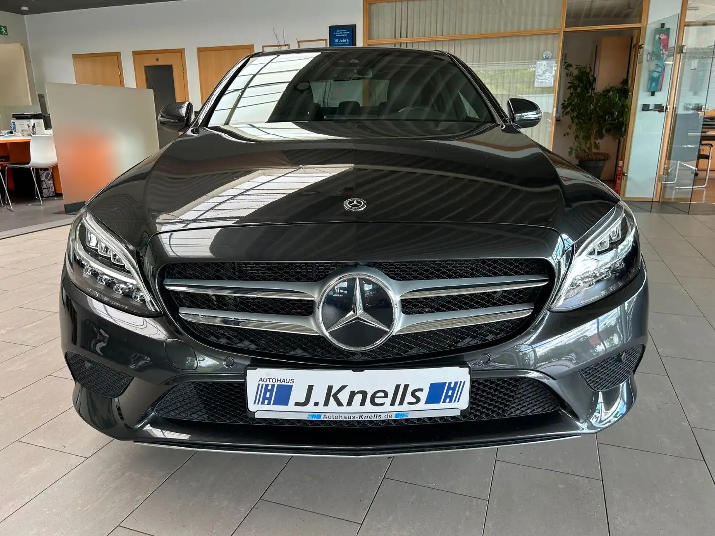Mercedes-Benz C 180 Avantgarde/KAMERA/AHK/LED/NAVI Grijs - 2