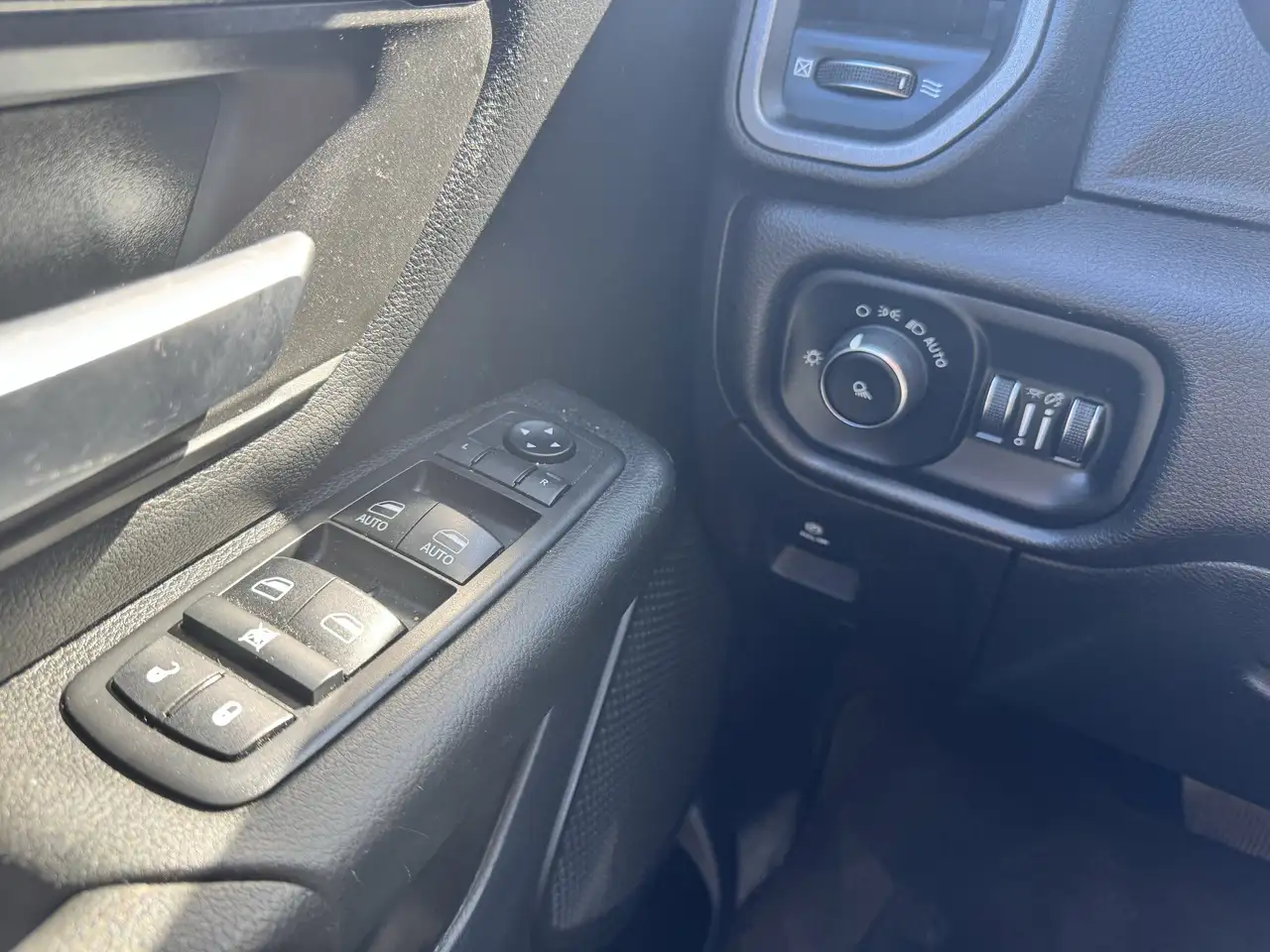 RAM 1500 photo RAM 1500