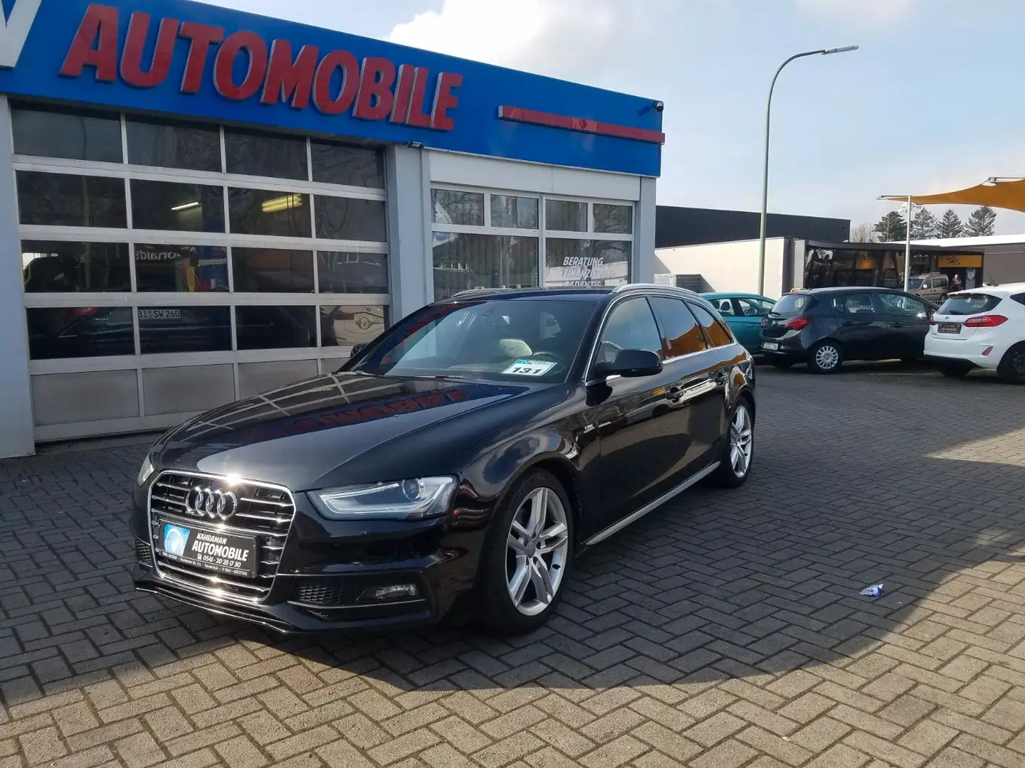 Audi A4 Avant S line Sportpaket / plus Schwarz - 2