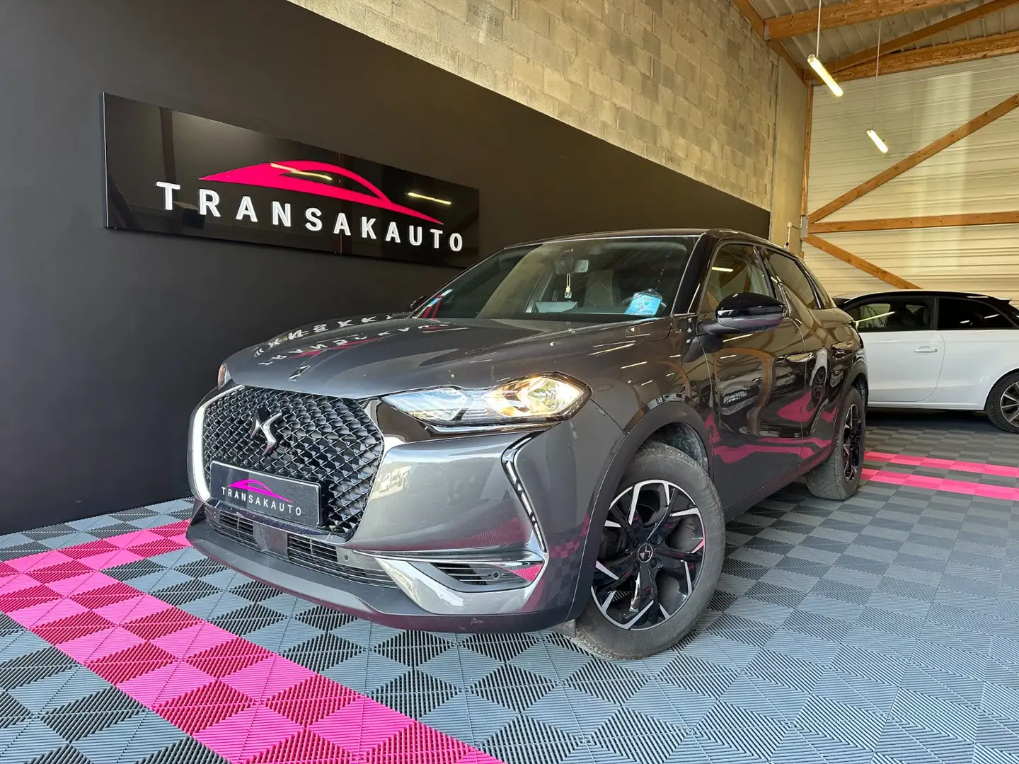 DS Automobiles DS 3 Crossback So Chic Gri - 1