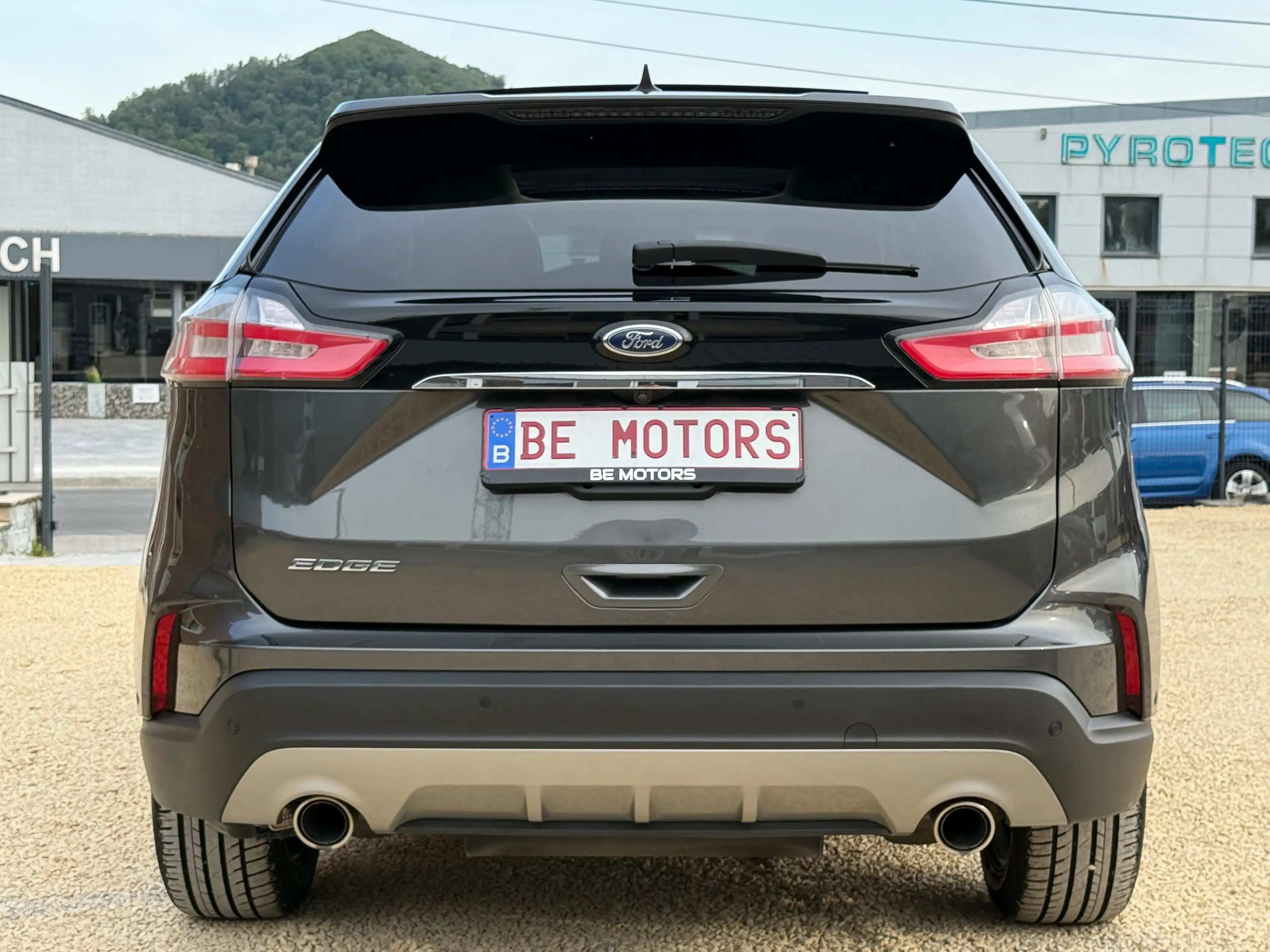 Ford Edge 2.0 TDCi 150CV Titanium BOITE AUTO TOIT PANO CUIR NACI LINE ASSIST DISTRO — photo 6
