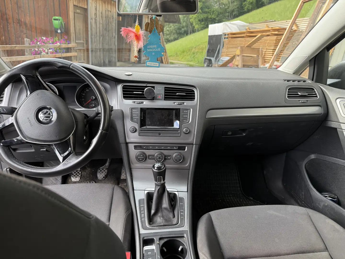 Volkswagen Golf - 2