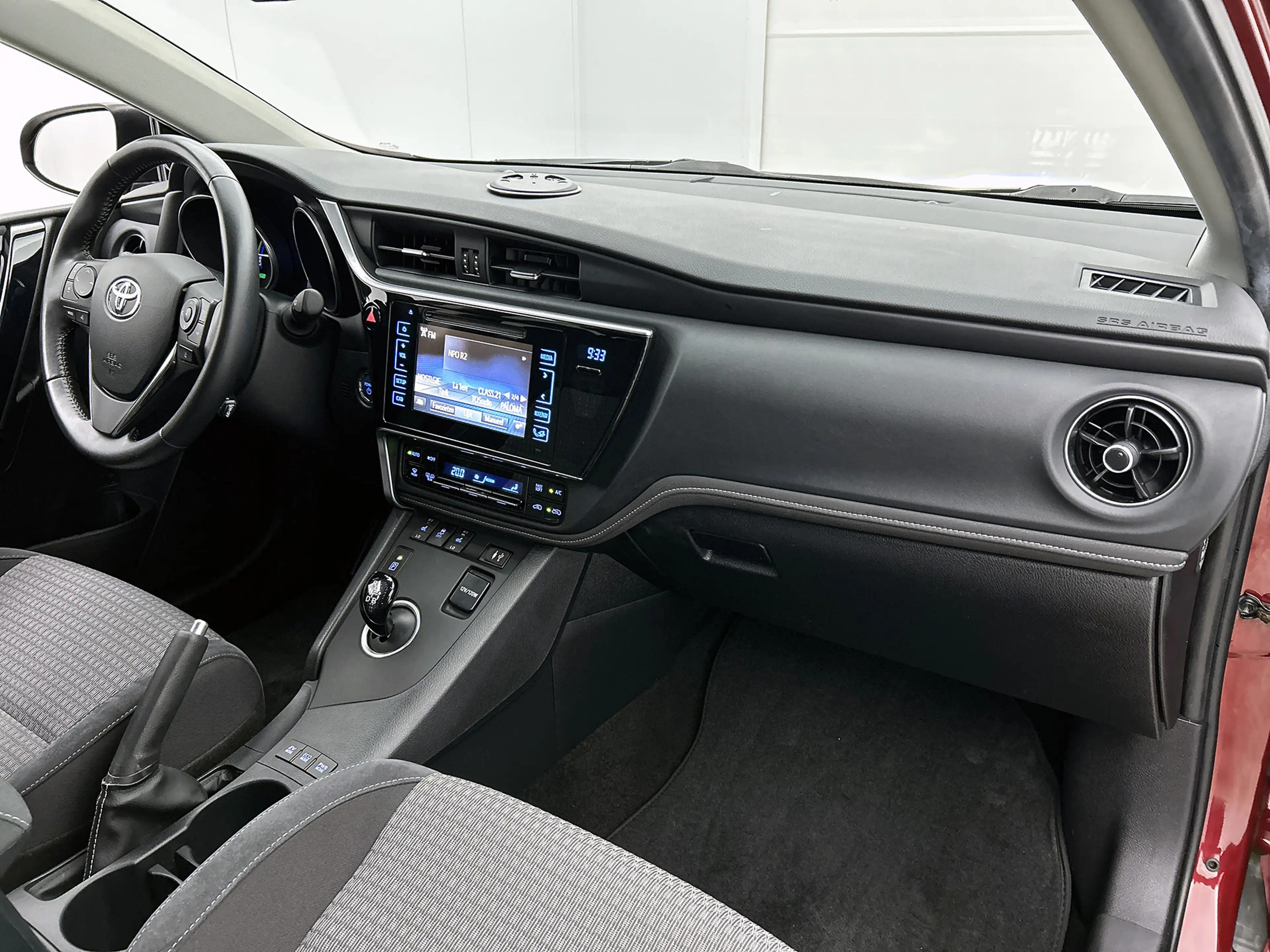 Toyota Auris Touring Sports 1.8 Hybrid Dynamic Ultimate | Stoel — photo 6