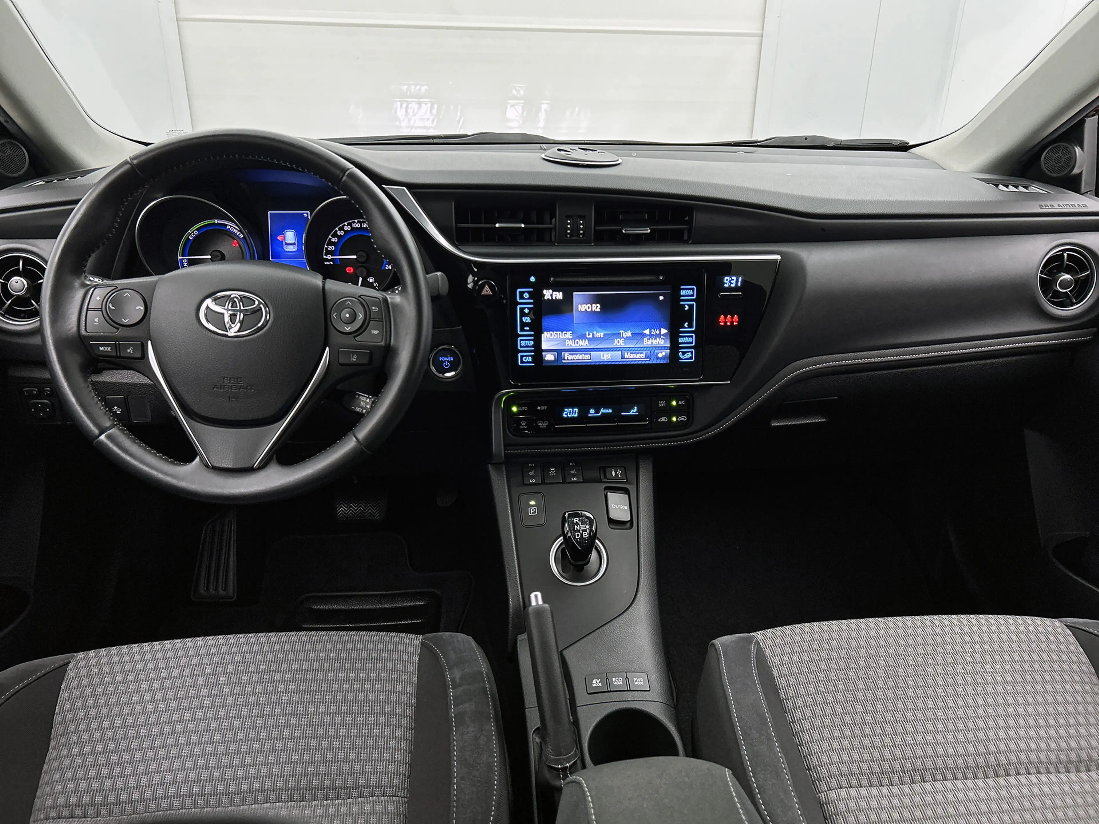 Toyota Auris Touring Sports 1.8 Hybrid Dynamic Ultimate | Stoel — photo 4