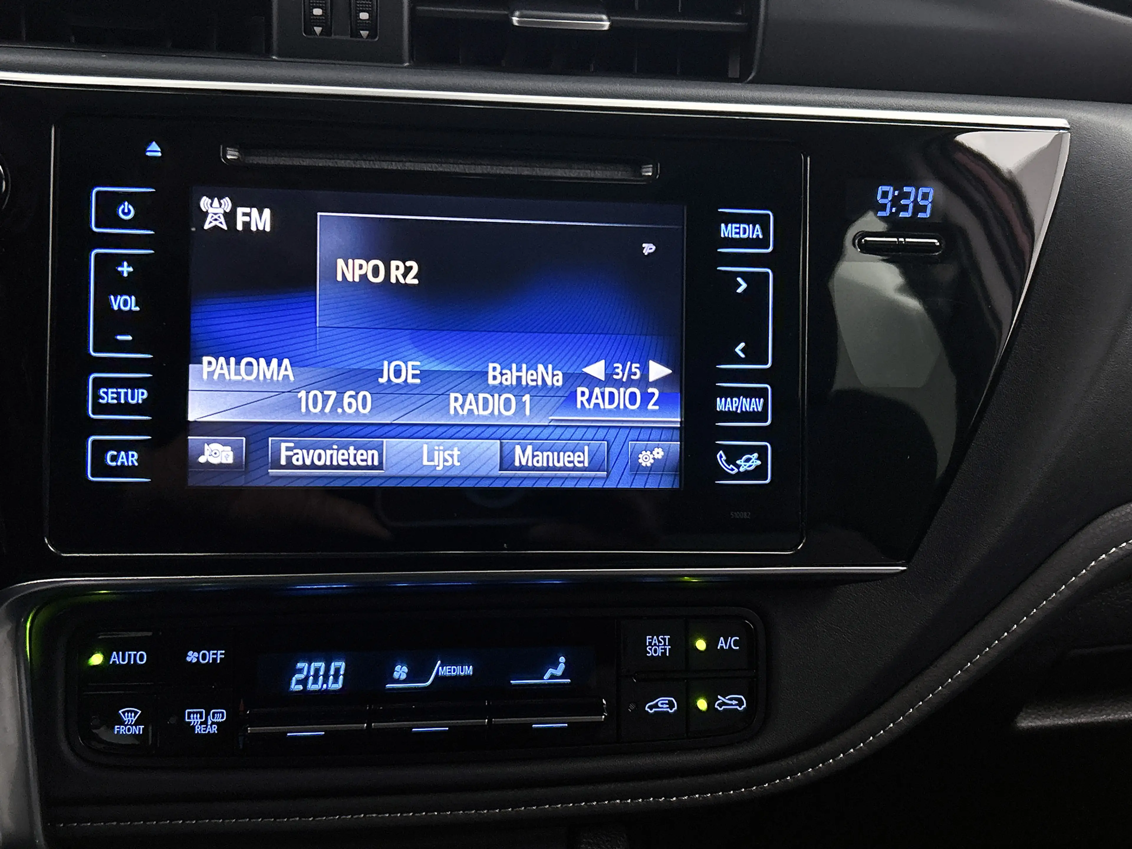 Toyota Auris Touring Sports 1.8 Hybrid Dynamic Ultimate | Stoel — photo 10