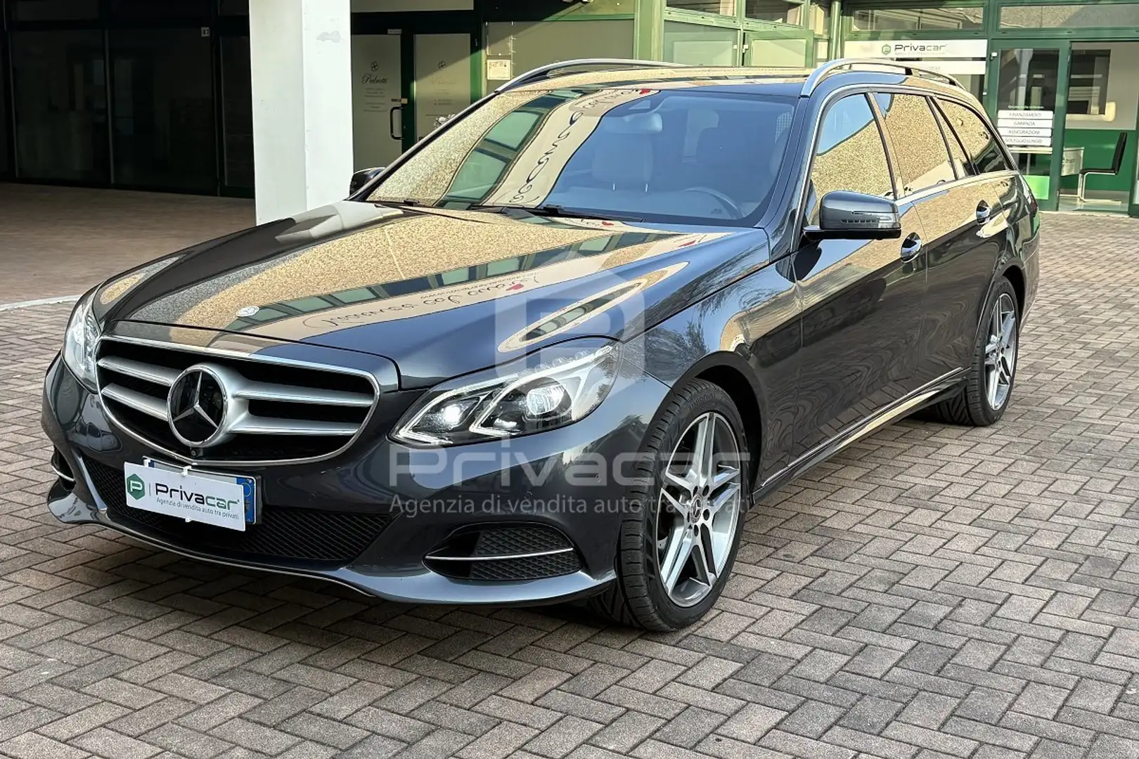 Mercedes-Benz E 250 E 250 CDI S.W. 4Matic Premium Zilver - 1