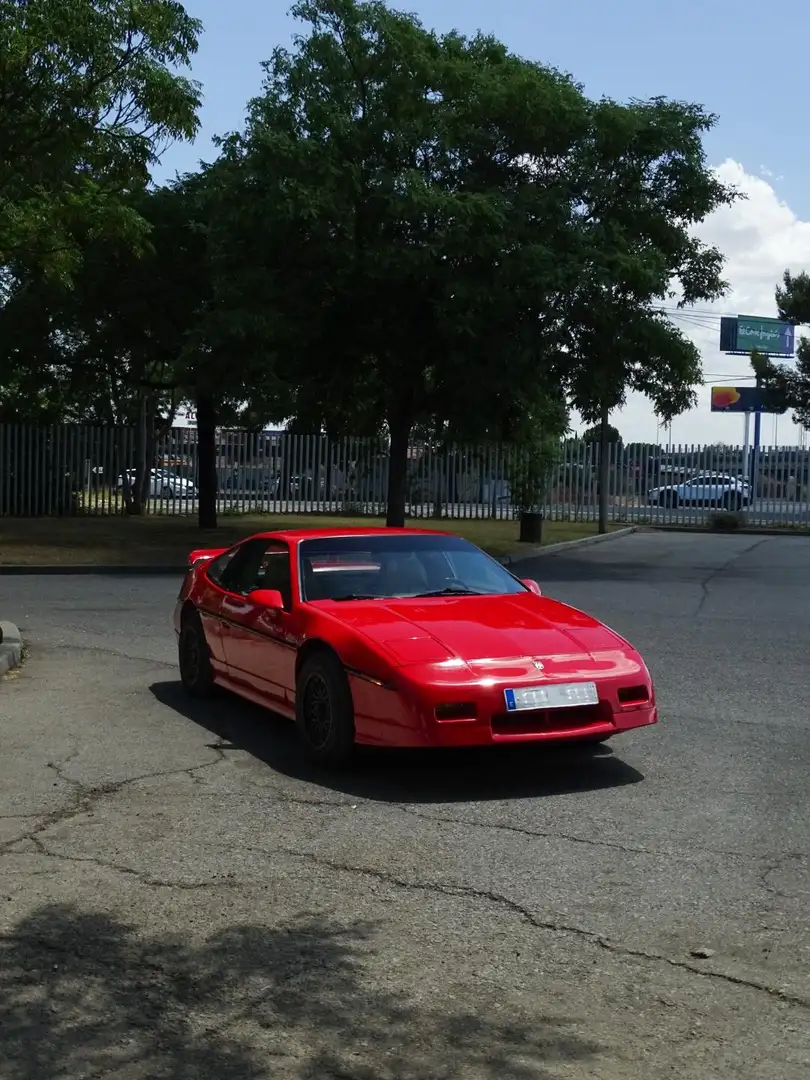 Pontiac Fiero - 1