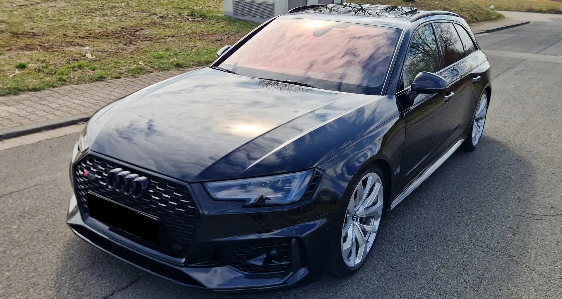 Audi RS4 RS4 2.9 Keramik Head Up Panorama Sport AGA 280km Černá - 2