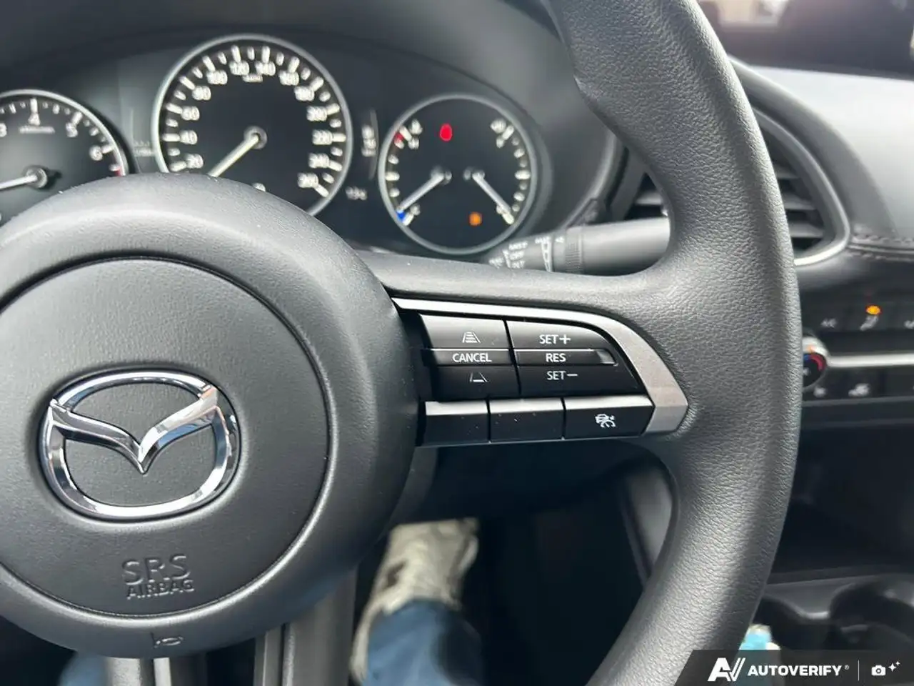 Mazda 3 снимка Mazda 3