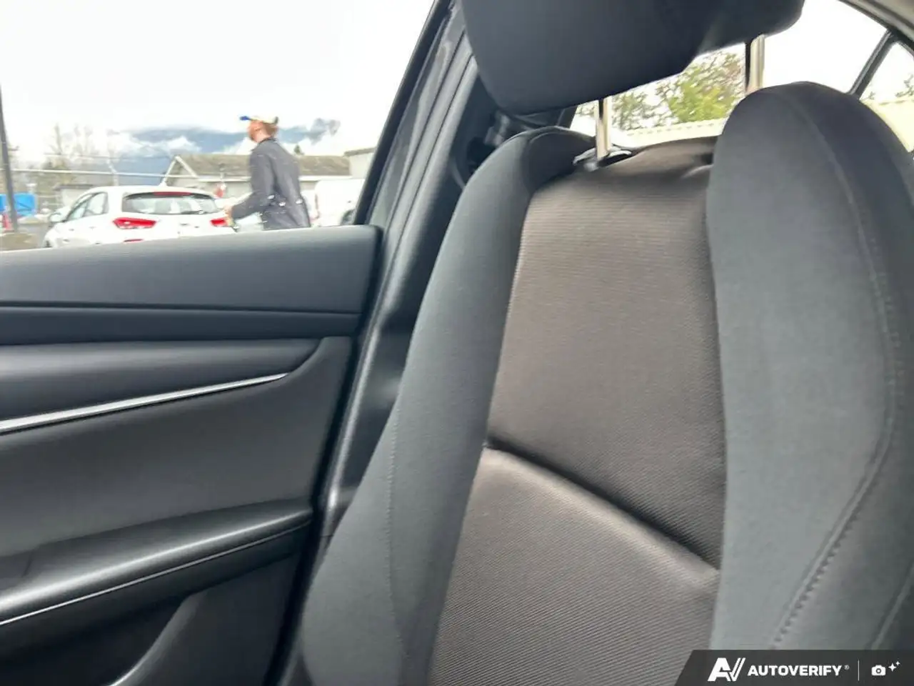 Mazda 3 снимка Mazda 3